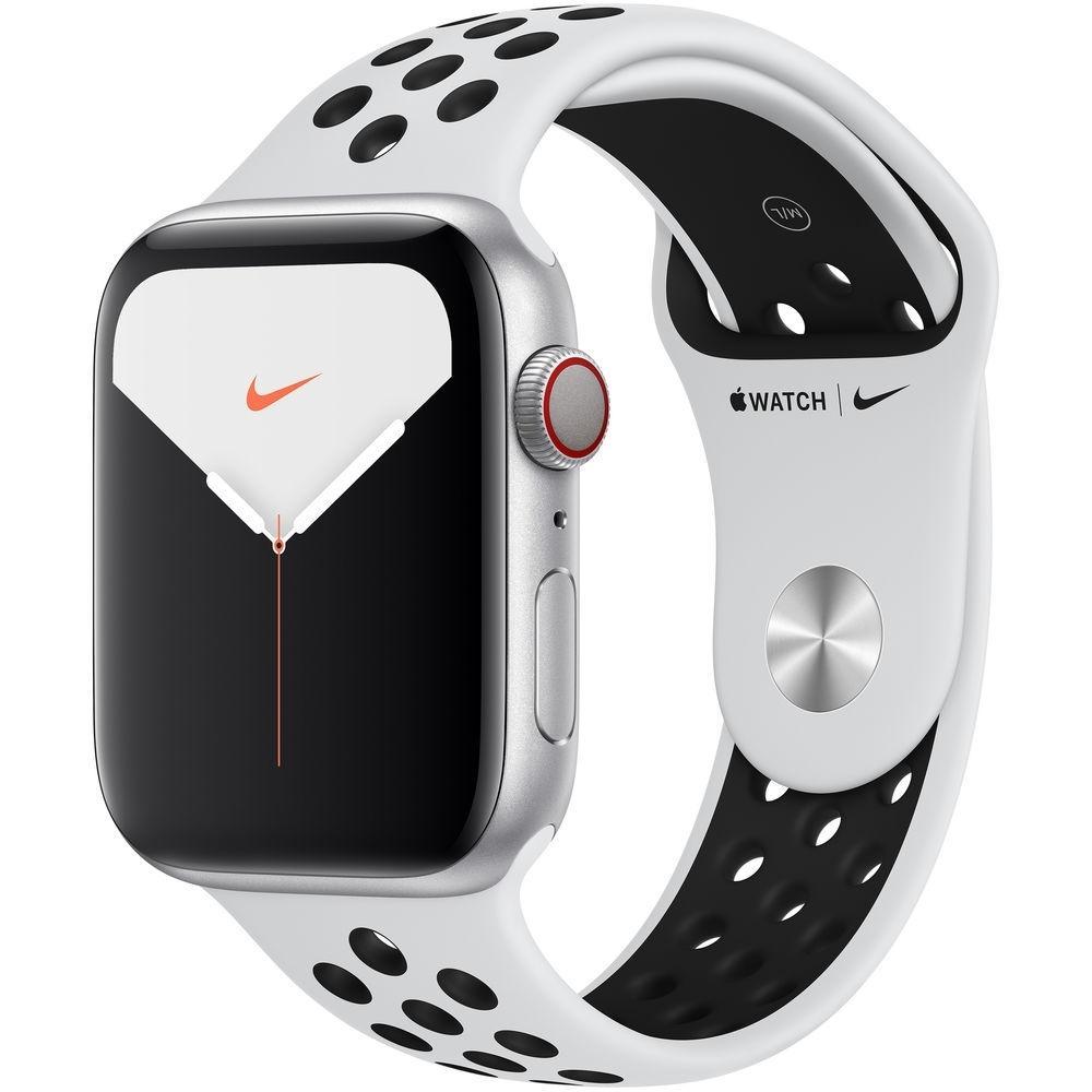 Apple Watch Series 5 (2019) GPS 40 mm - Aluminium Silver - Nike Sport band White/Black Reconditionné - Apple refurbished available on Backmarket