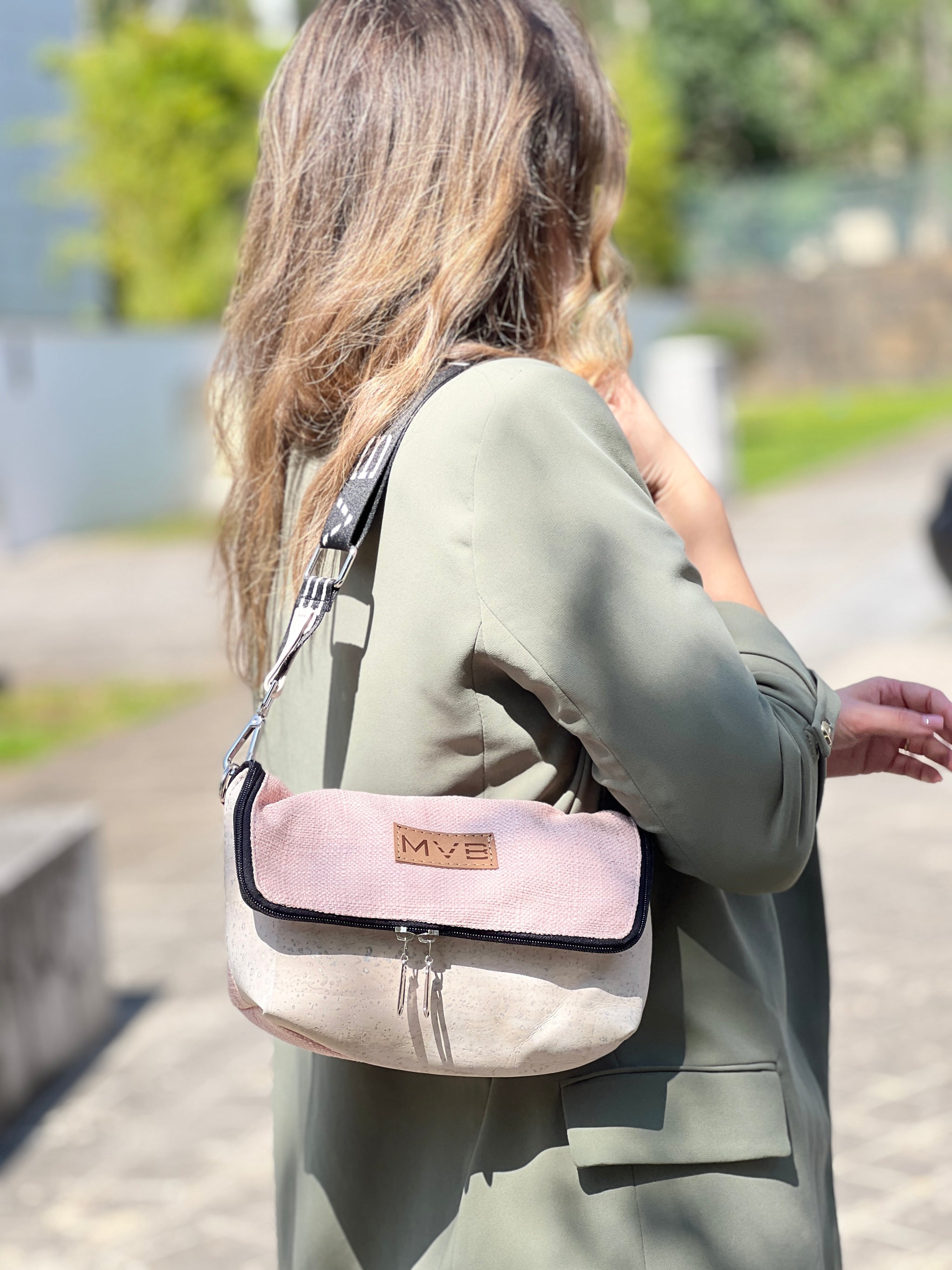 Double-Sided Crossbody Flop Bag soft pink | Tamanho: NORMAL SIZE Refurbished - My Vegan Bags refurbished available on Cerqular