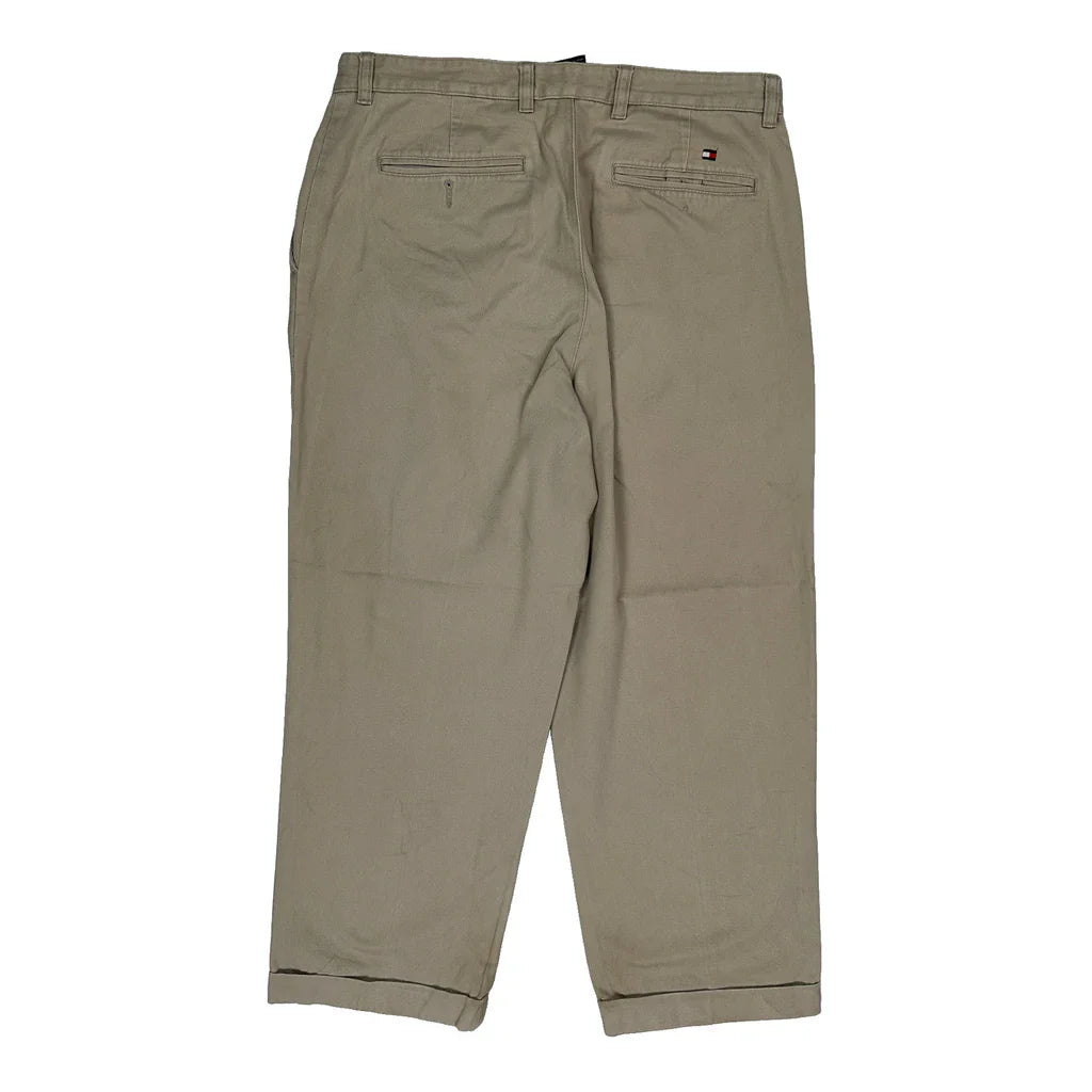 Tommy Hilfiger Chinos - 34W 32L Beige Cotton Refurbished - Thrifted (note: this is a term often used to describe second- refurbished available on Cerqular