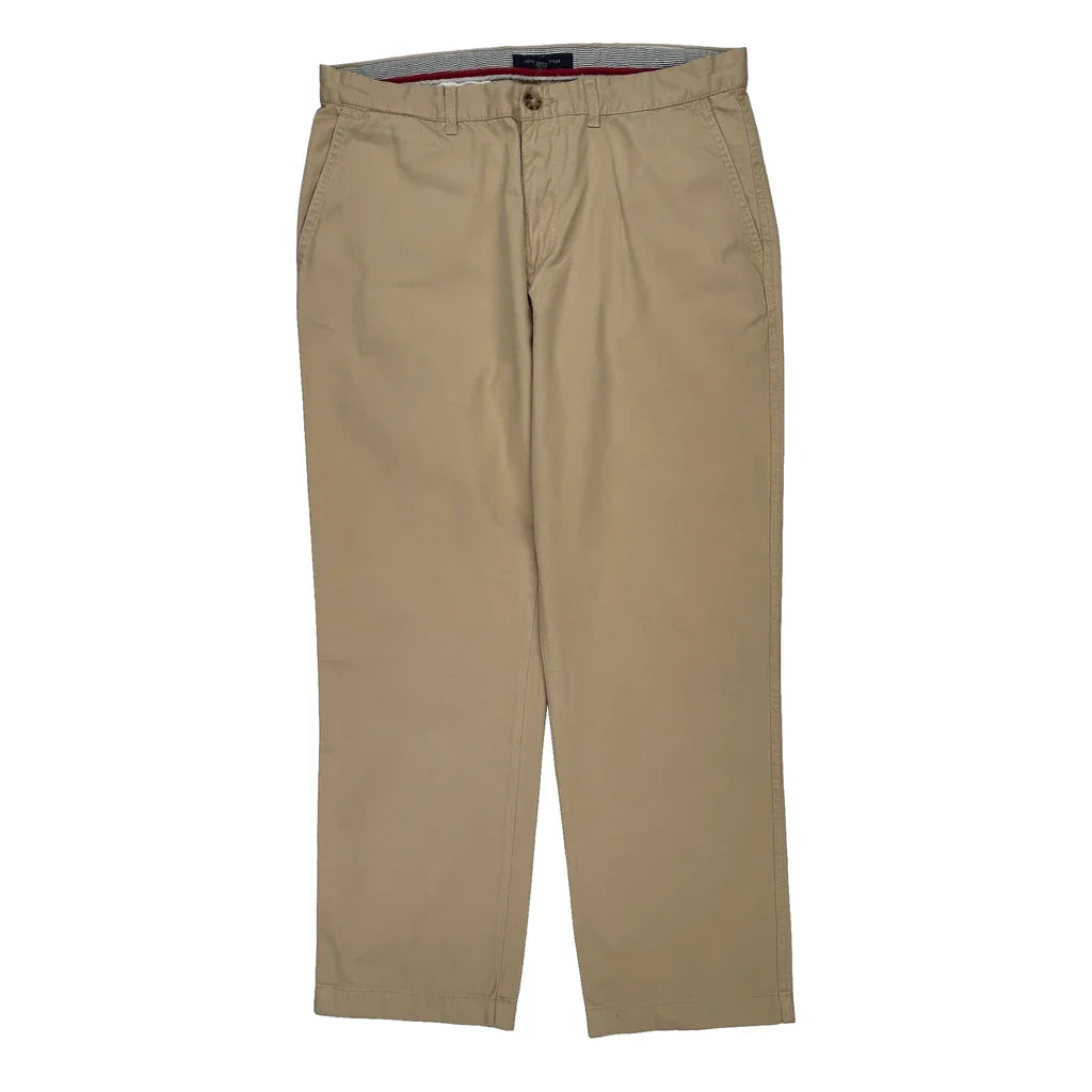 Tommy Hilfiger Chinos - 36W 32L Beige Cotton Refurbished - Thrifted (note: this is a term often used to describe second- refurbished available on Cerqular