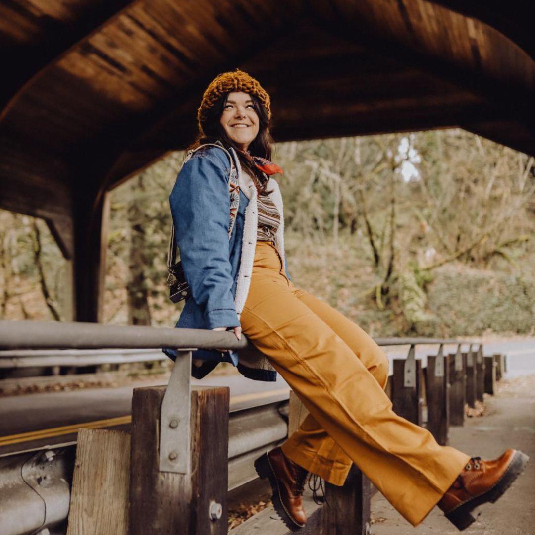 Women's Charlie Pants-  Acorn | Size: 6 Refurbished - N/A refurbished available on Cerqular
