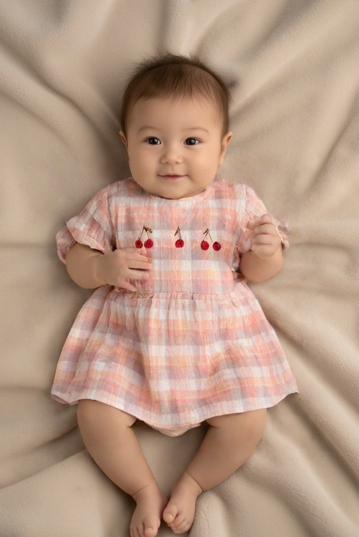 Baby girl romper - Cherry | Size: 0-2m (50-56cm) Refurbished - N/A (Note: This brand may not be well-known globally refurbished available on Cerqular