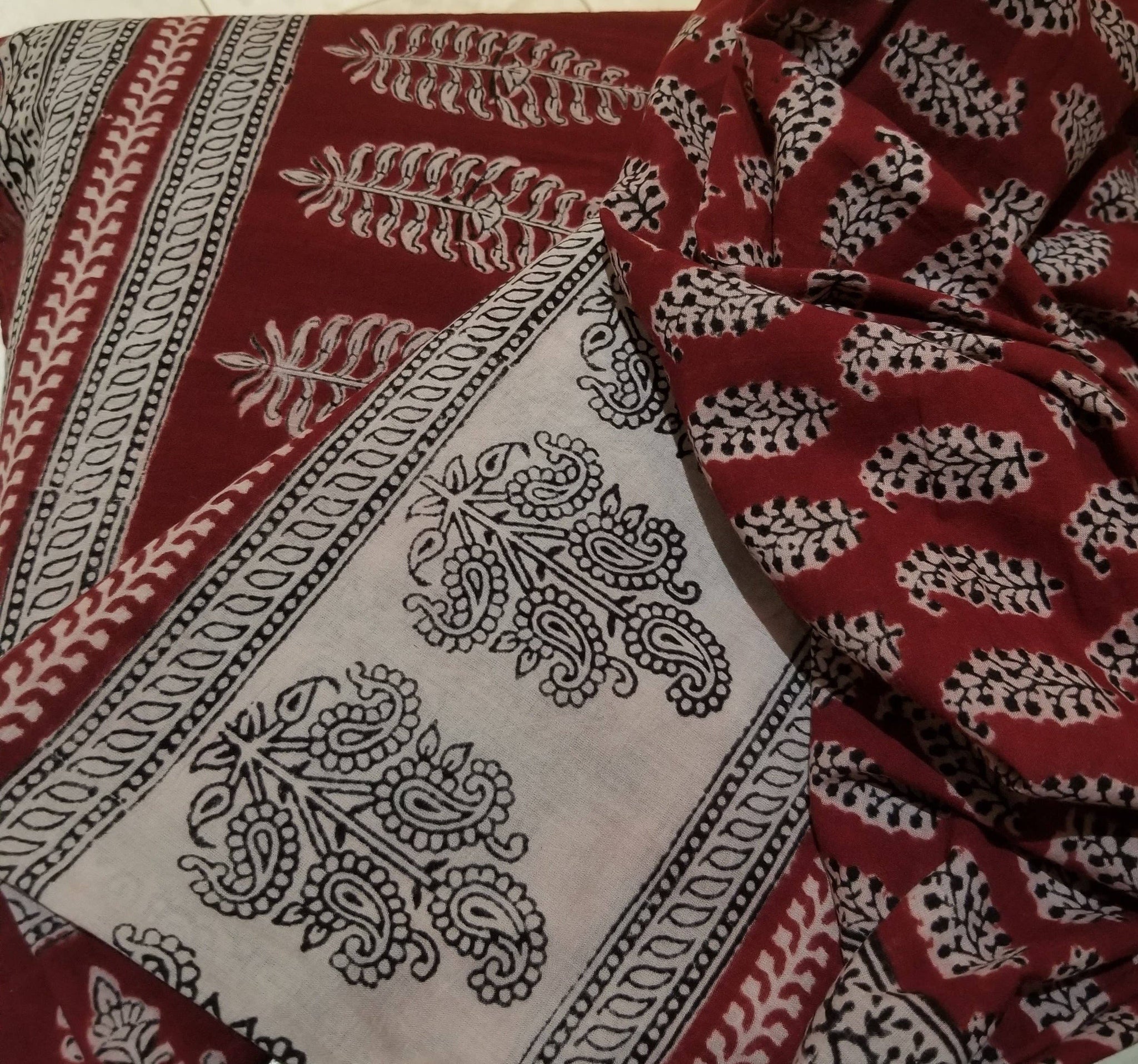 Handprinted floral Vine cotton tablecloth in red and black | Color: Red Refurbished - N/A refurbished available on Cerqular