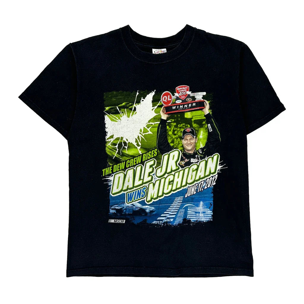 Dale Jr Chase Authentics Nascar T-Shirt - Medium Black Cotton Refurbished - Thrifted (note: this is a term often used to describe second- refurbished available on Cerqular