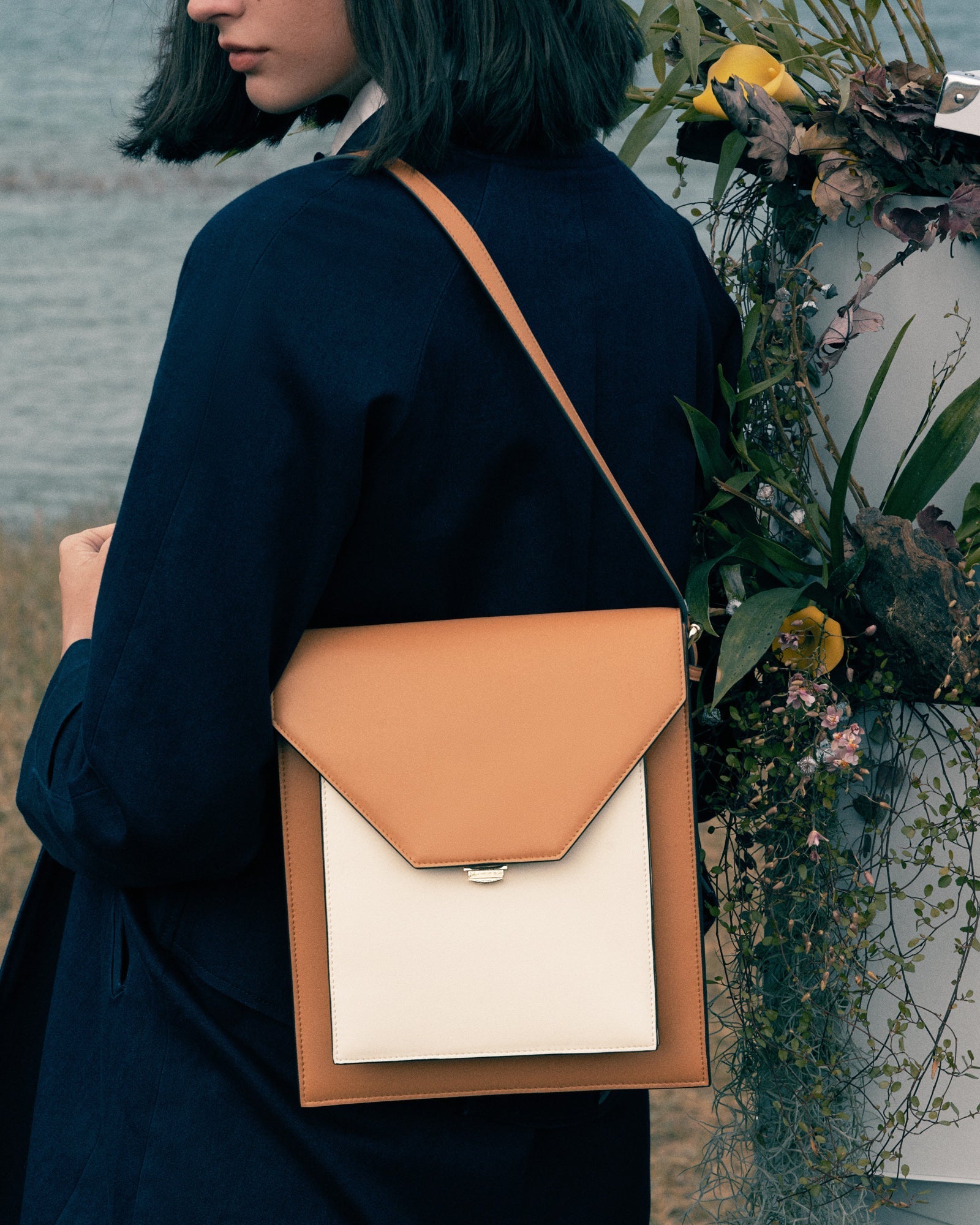 Cedar Bag – CARAMEL & OAT | Color: Caramel x Oat Refurbished - ONE (assuming it refers to the brand "ONE") refurbished available on Cerqular