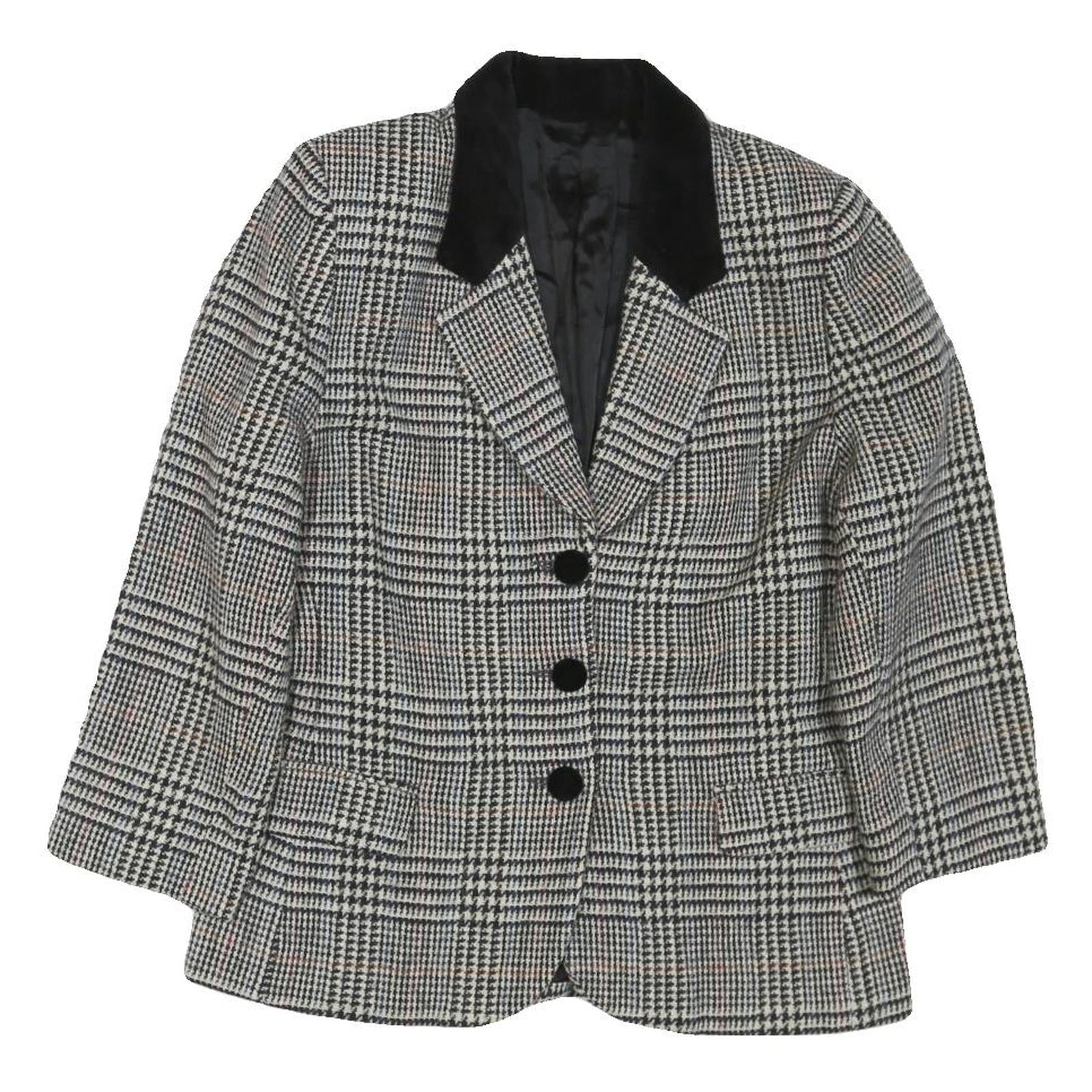 Buy Womens Black White Checked Wool Button Jacket M Tailored Classic Collar Refurbished - $48.09 Womens Black White Checked Wool Button Jacket M Tailored Classic Collar Refurbished - N/A refurbished available on Cerqular