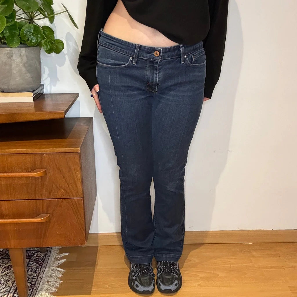 Levis Skinny Jeans - 32W UK 10 Blue Cotton Blend Refurbished - Thrifted (note: this is a term often used to describe second- refurbished available on Cerqular