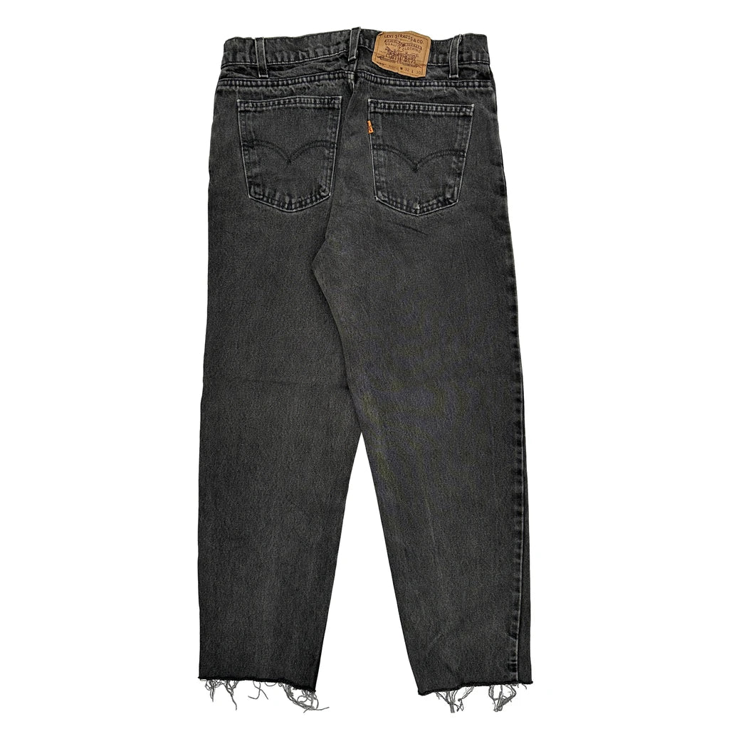 Levis Jeans - 31W 27L Black Denim Refurbished - Thrifted (note: this is a term often used to describe second- refurbished available on Cerqular