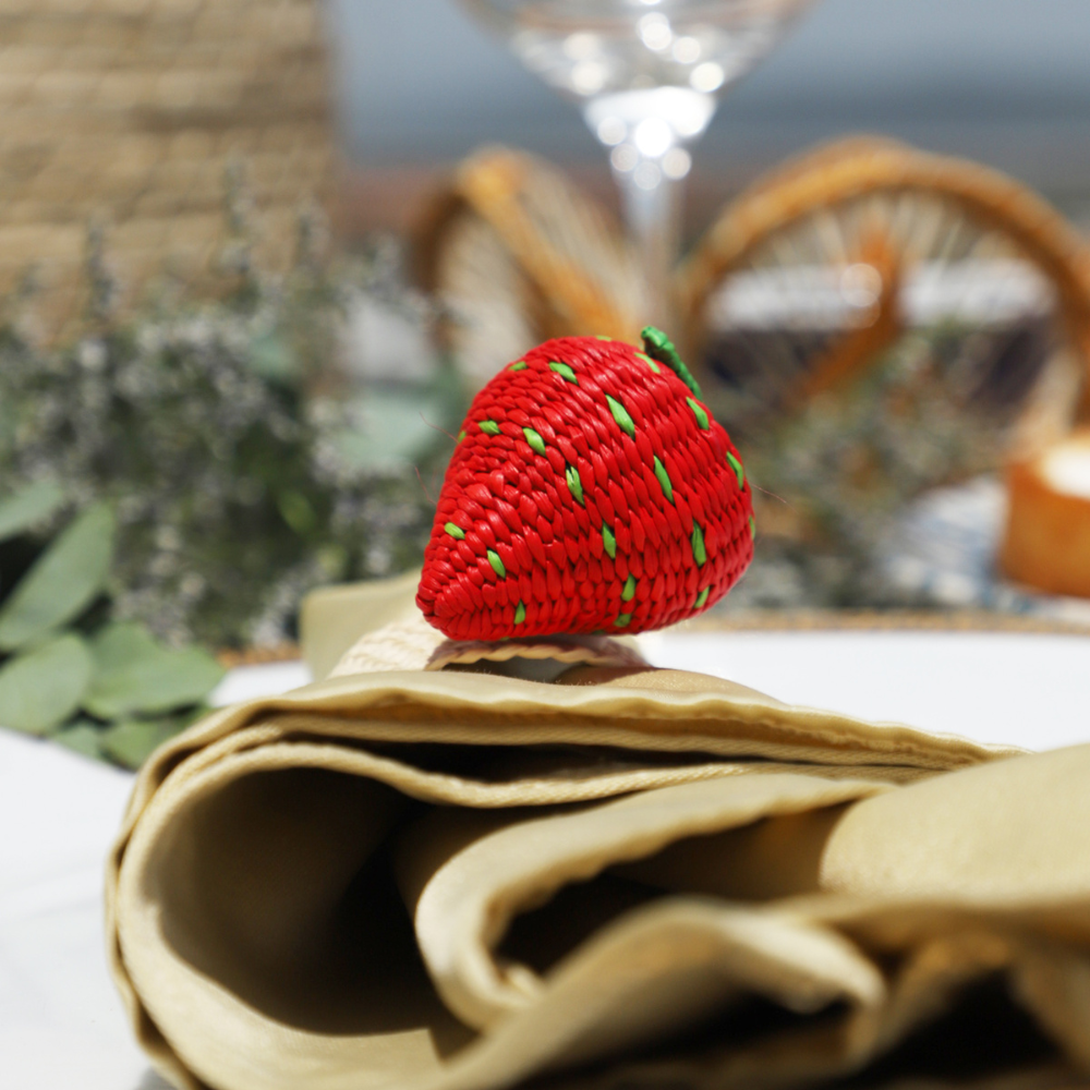 Strawberry Napkin Ring - Made of Iraca Palm - Sold by Set | Pack: Pack of 4 Refurbished - Apalma Handmade refurbished available on Cerqular