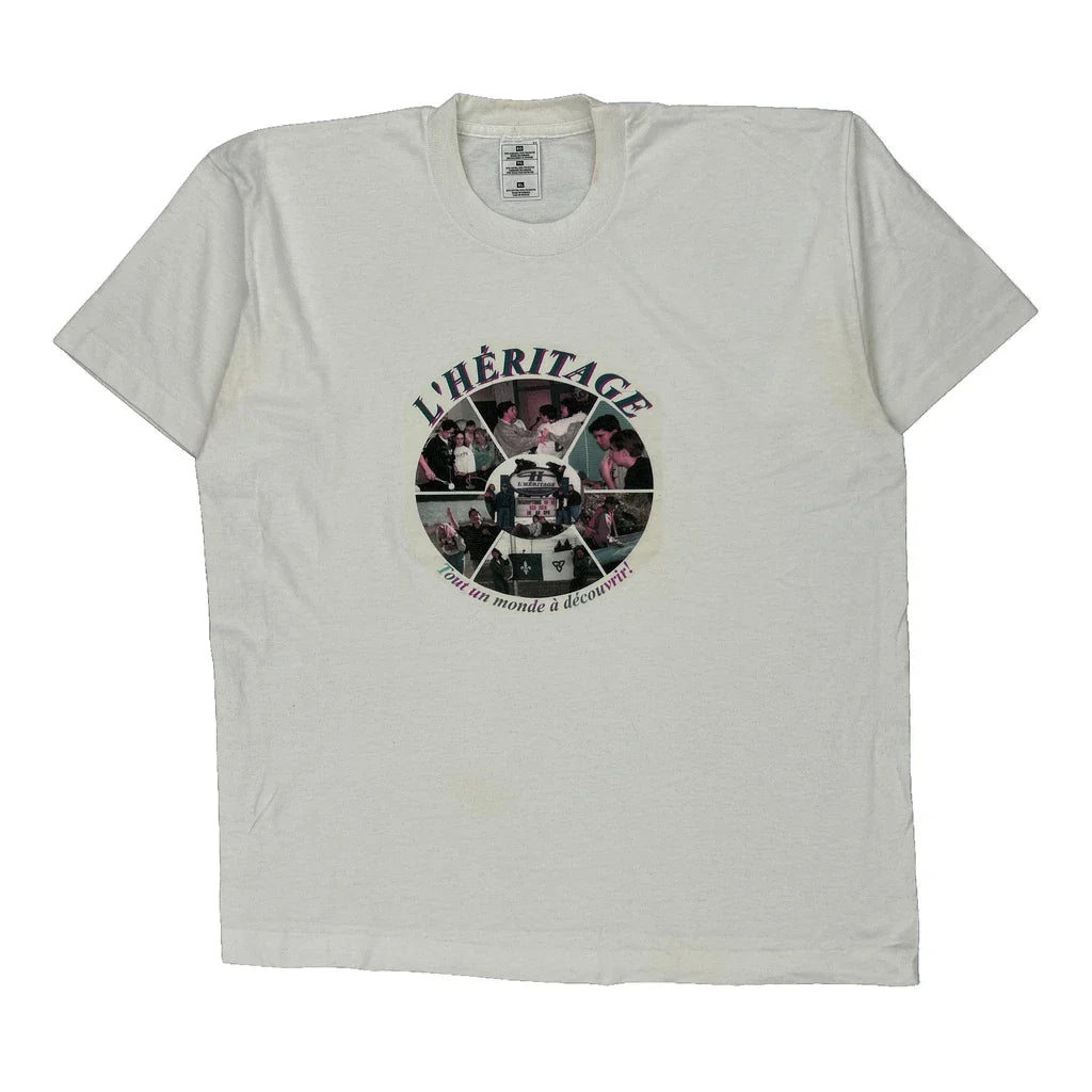 L'Héritage Anvil Single Stitch T-Shirt - XL White Cotton Blend Refurbished - Thrifted (note: this is a term often used to describe second- refurbished available on Cerqular