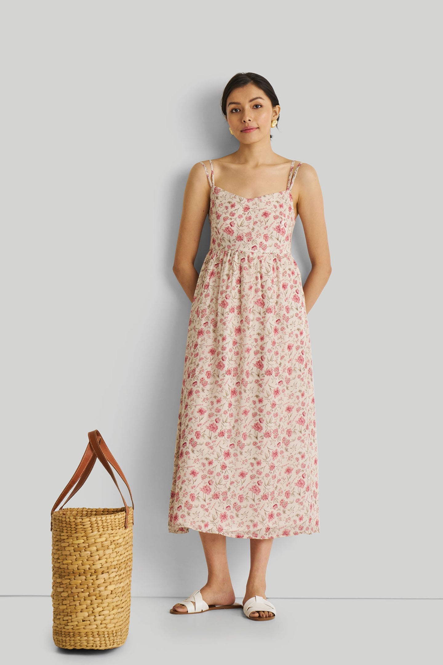 Buy Strappy Gathered Midi Dress in Pink Florals | Color: Petal fusion | Size: XL Refurbished - $162.00 Strappy Gathered Midi Dress in Pink Florals | Color: Petal fusion | Size: XL Refurbished - Resistor (Note: This is a generic term for an electronic component, refurbished available on Cerqular