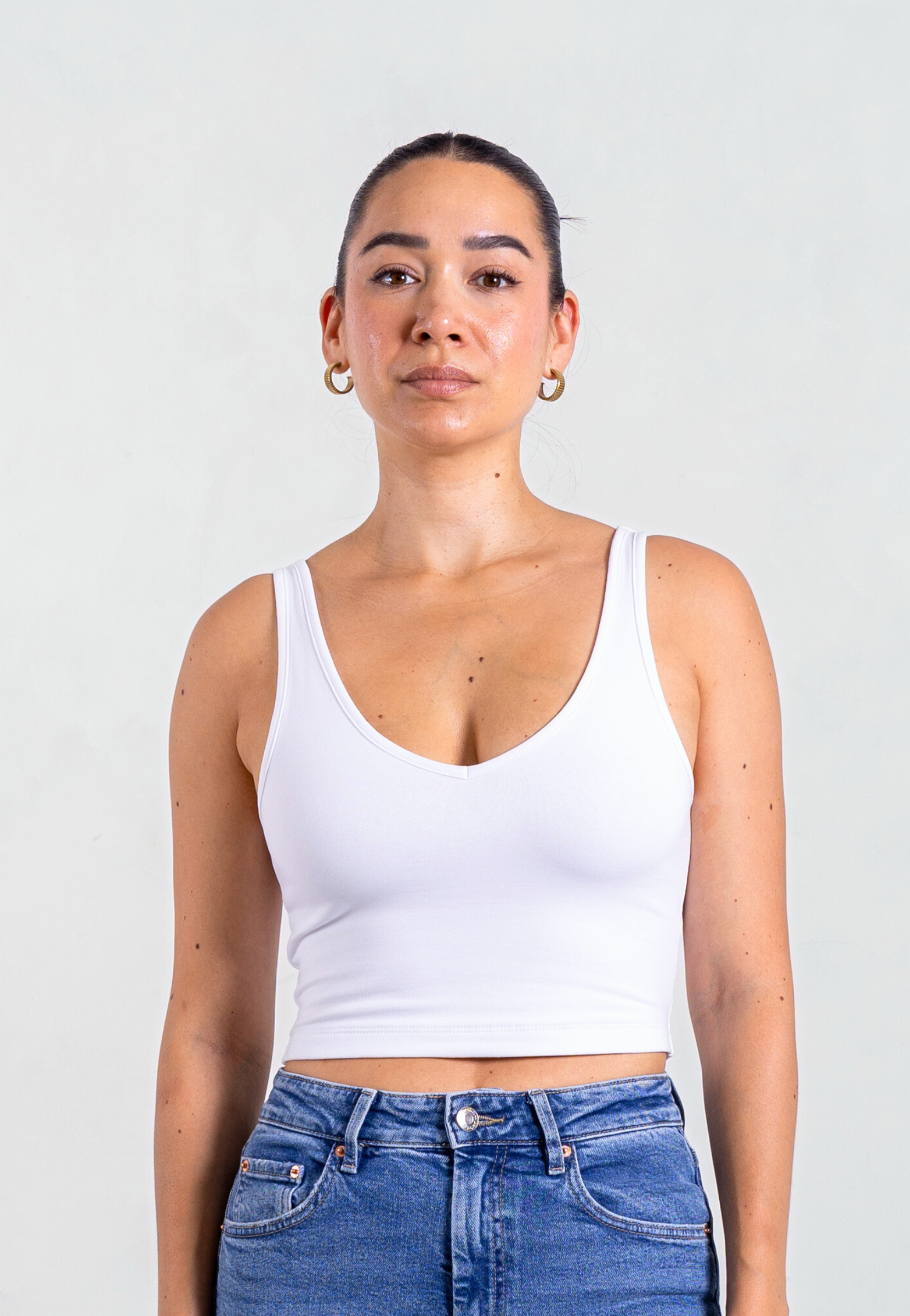 Buy Organic Cotton V-Neck Cropped Tank Top, White | Size: XXL Refurbished - $35.99 Organic Cotton V-Neck Cropped Tank Top, White | Size: XXL Refurbished - N/A (Note: It's possible that "Pantee" refurbished available on Cerqular