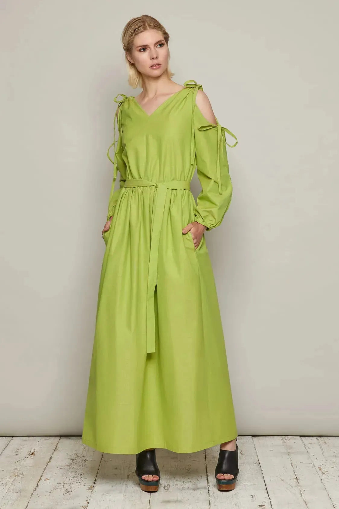Elisabet Dress (Green) | size: L Refurbished - N/A refurbished available on Cerqular