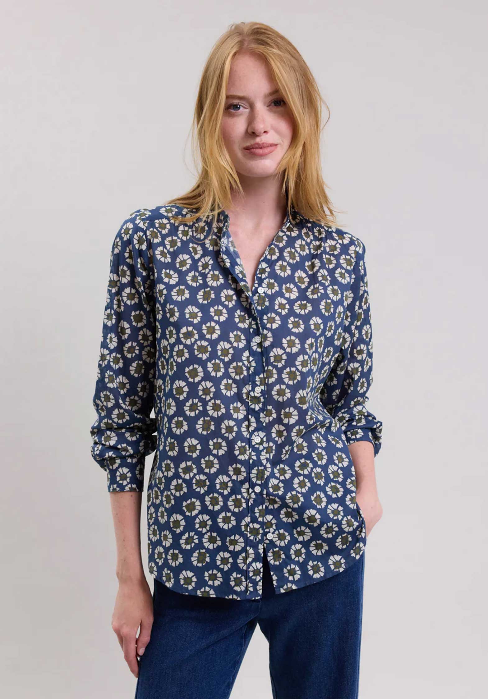 Buy Blouse Coda Bccg625 Blue | Color: BLUE | Size: 1-S Refurbished - $125.93 Blouse Coda Bccg625 Blue | Color: BLUE | Size: 1-S Refurbished - Rue Madame is a known brand, and the standardized name is " refurbished available on Cerqular