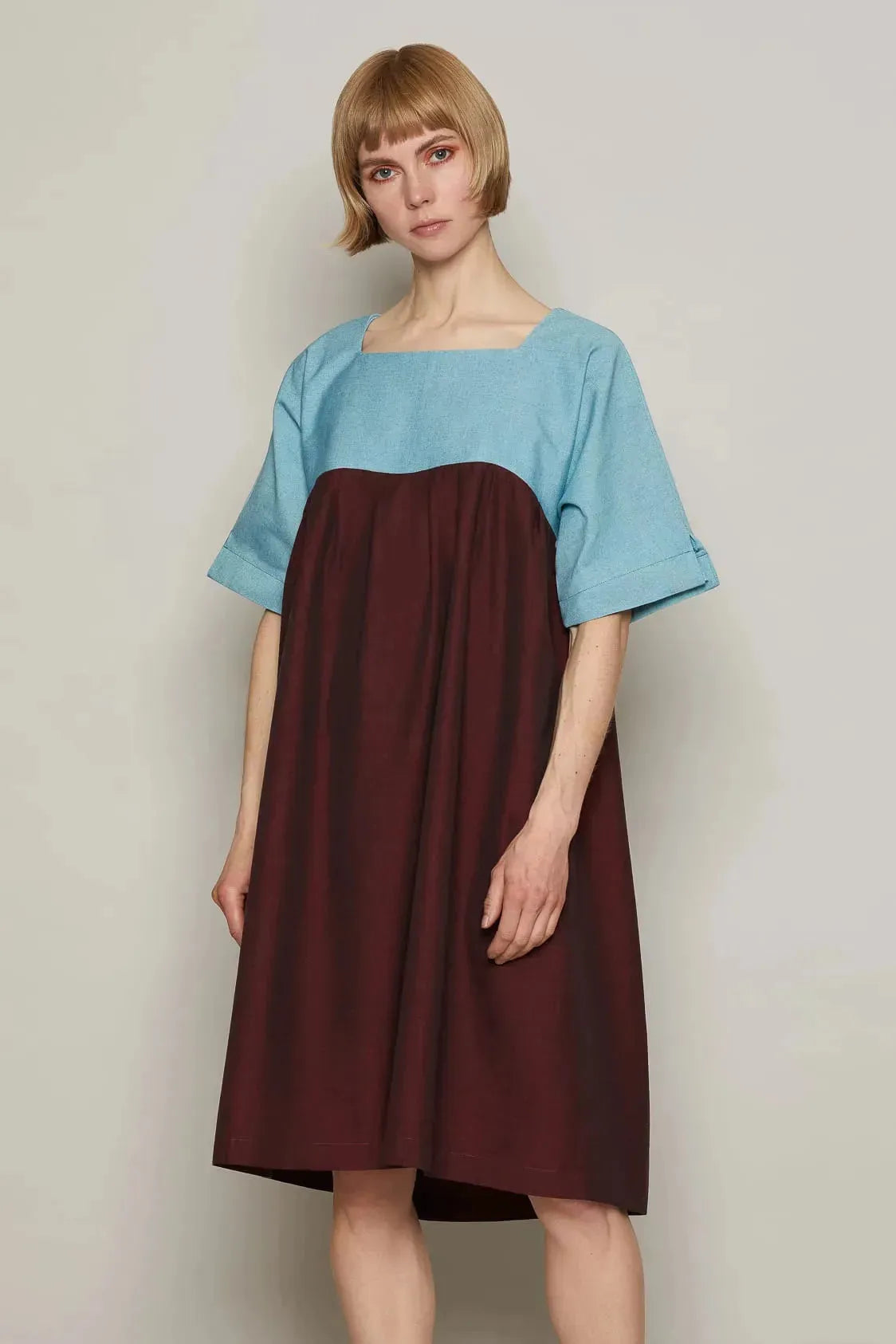 Cher Ami Dress (Burgundy) | size: 6XL Refurbished - N/A refurbished available on Cerqular