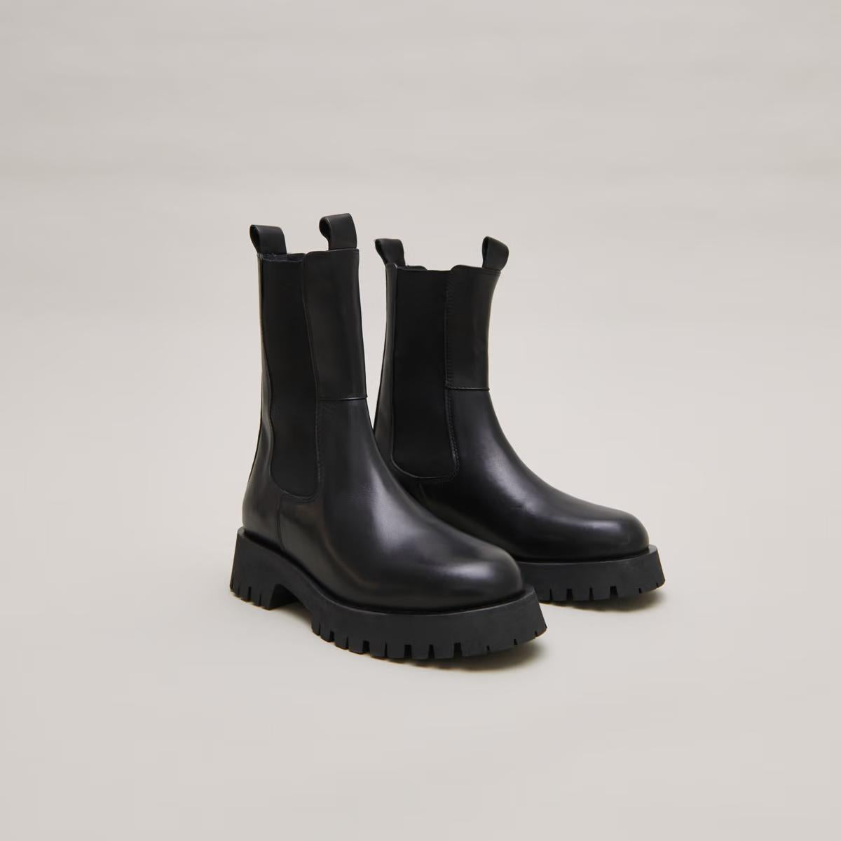 264- Ridle Cuir Noir | Color: NOIR | Size: 35 Refurbished - Rue Madame is a known brand, and the standardized name is " refurbished available on Cerqular