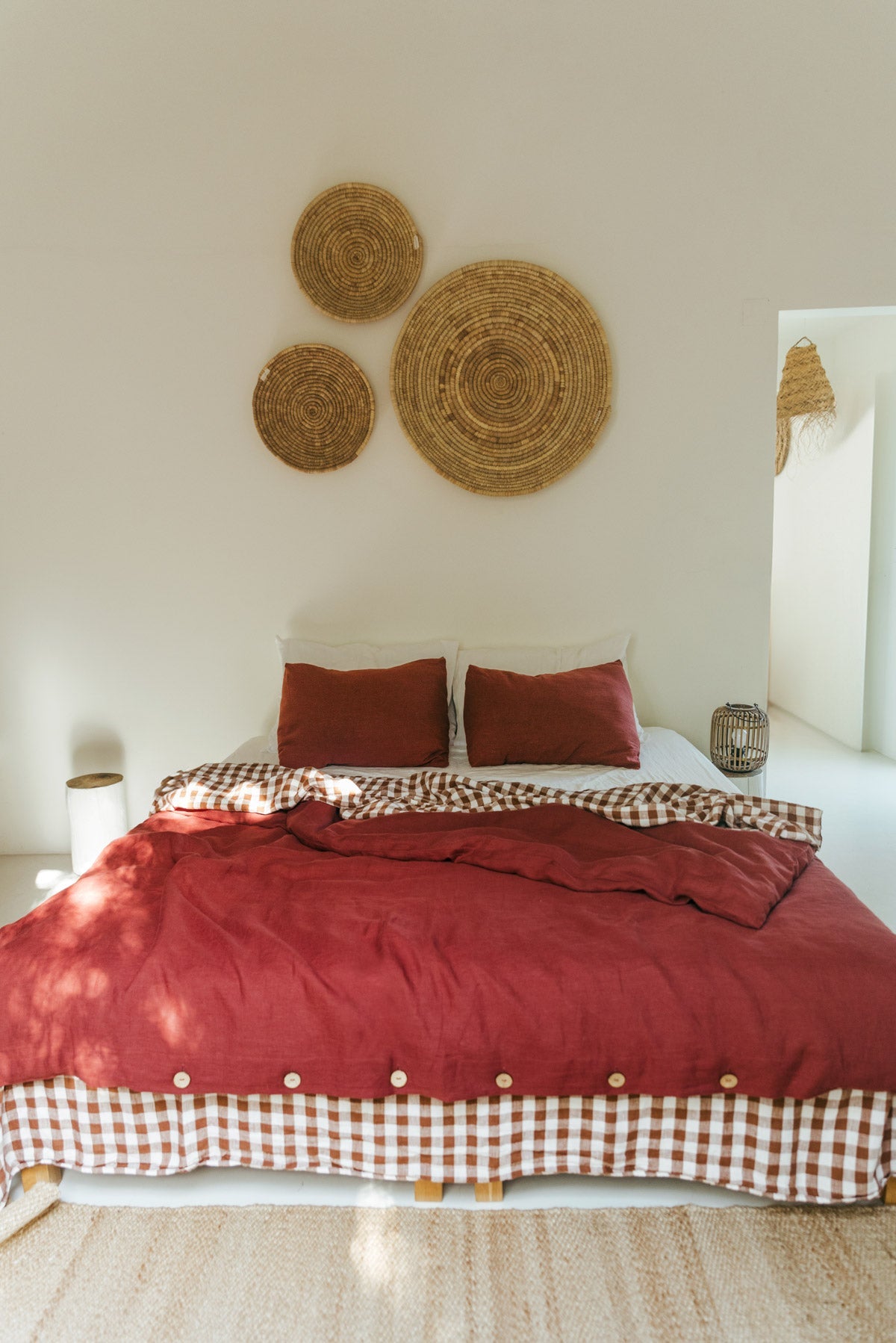 Linen bedding set in Terracotta | Size: US Cal.King + Queen Refurbished - $279.00 Linen bedding set in Terracotta | Size: US Cal.King + Queen Refurbished - Amour Linen refurbished available on Cerqular