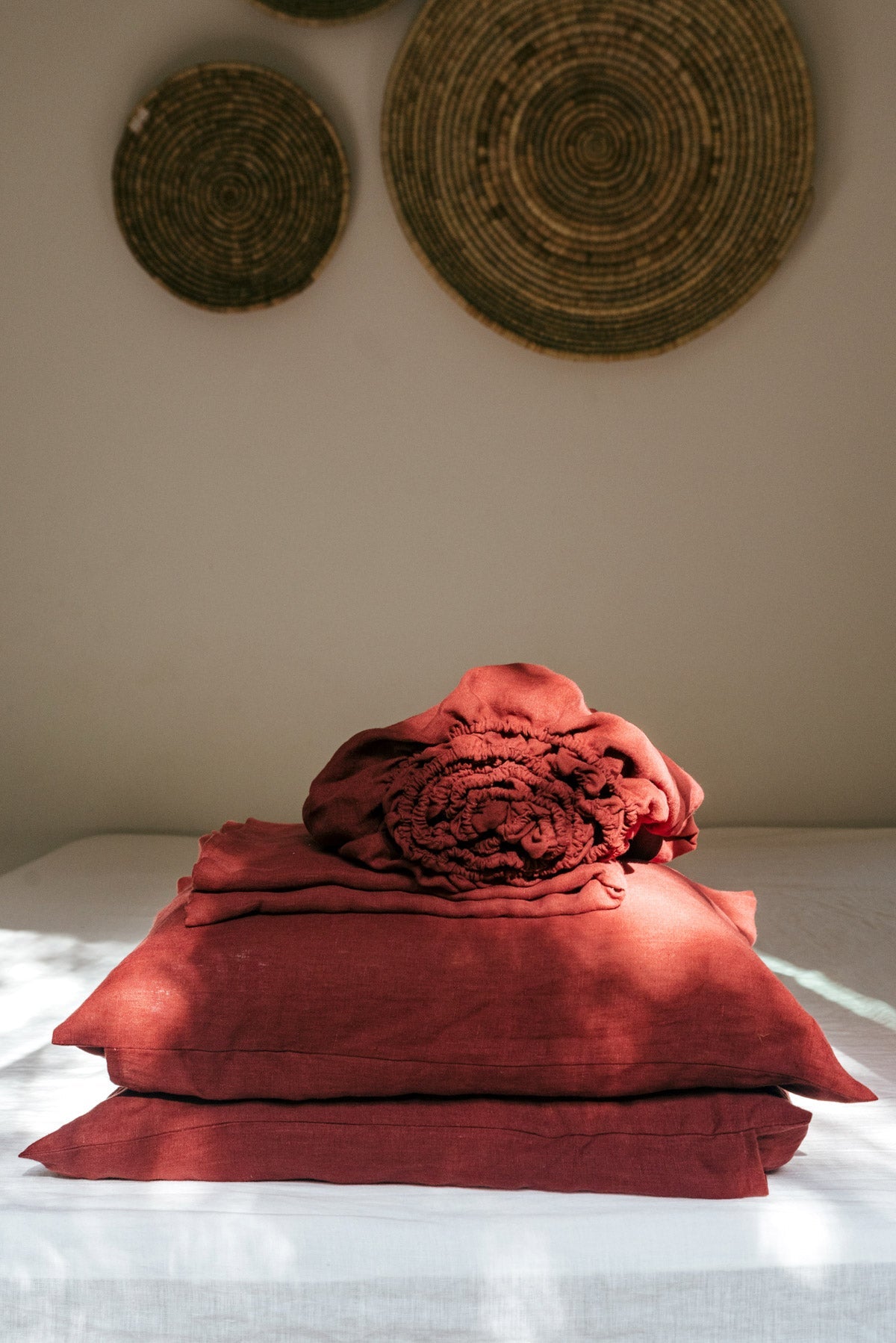 Linen sheets set in Terracotta | Size: US Full / Double DEEP + Standart pillowcases Refurbished - Amour Linen refurbished available on Cerqular