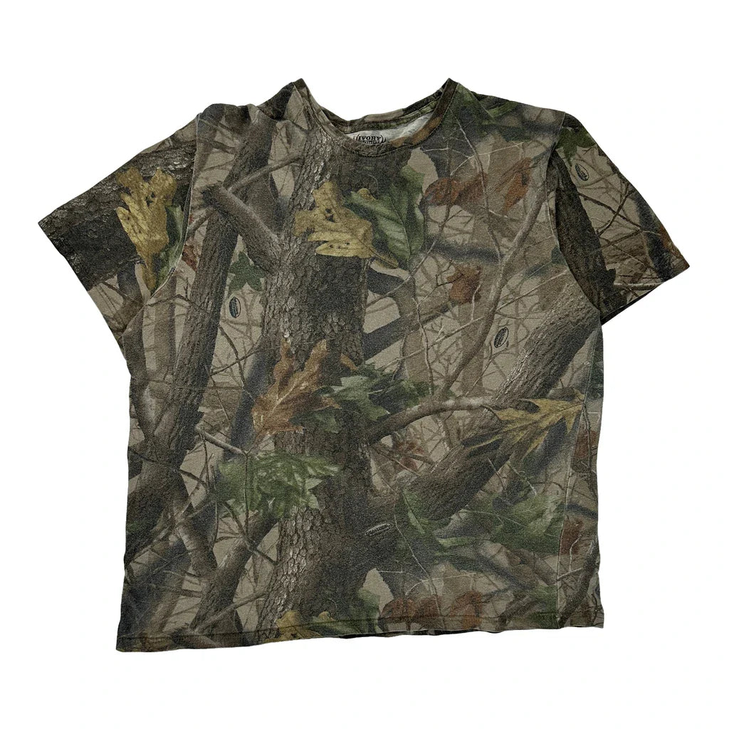 Ivory Camo T-Shirt - Large Camo Cotton Refurbished - Thrifted (note: this is a term often used to describe second- refurbished available on Cerqular