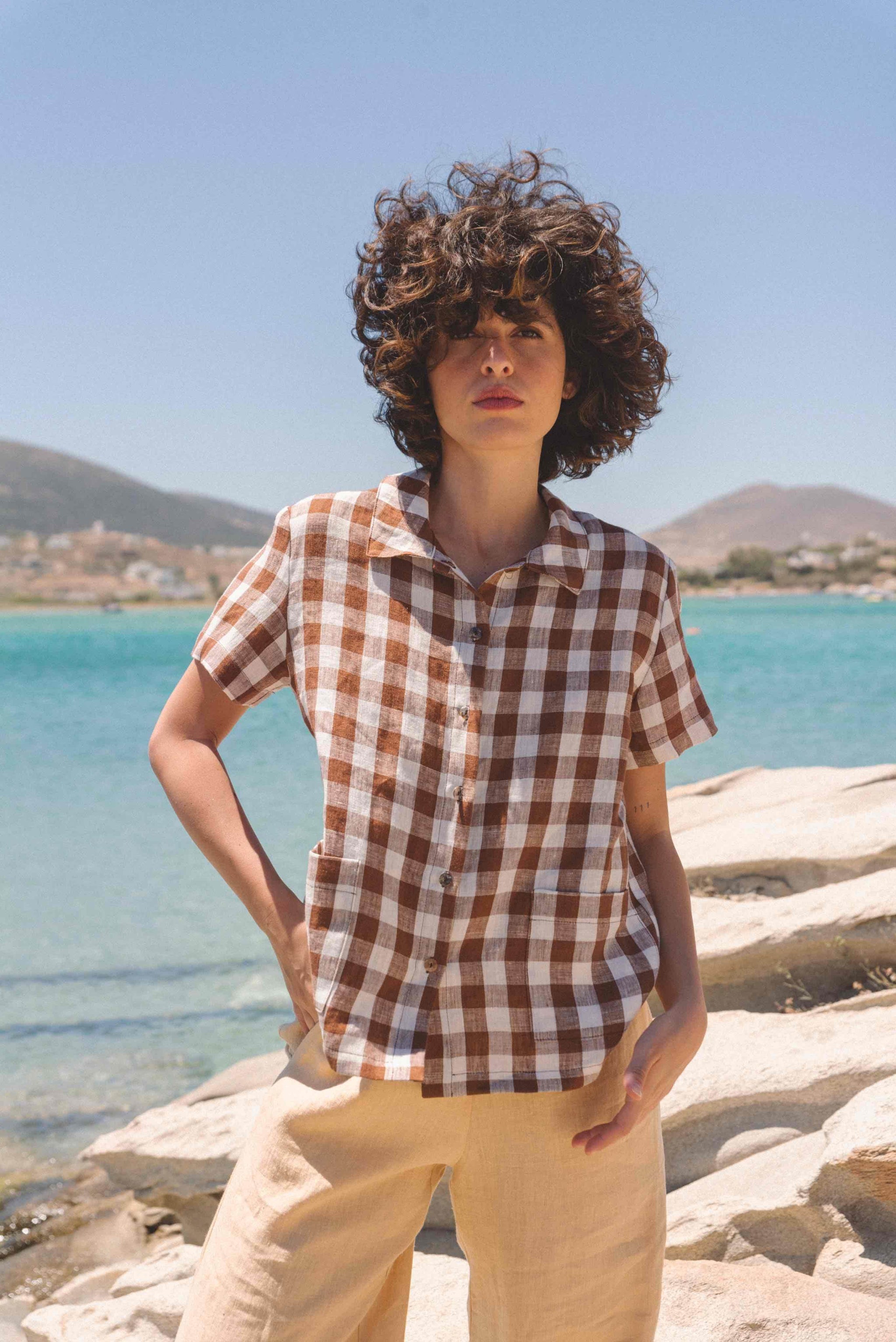 Scarlett short sleeve linen shirt in Mocha Gingham | Size: XS Refurbished - Amour Linen refurbished available on Cerqular