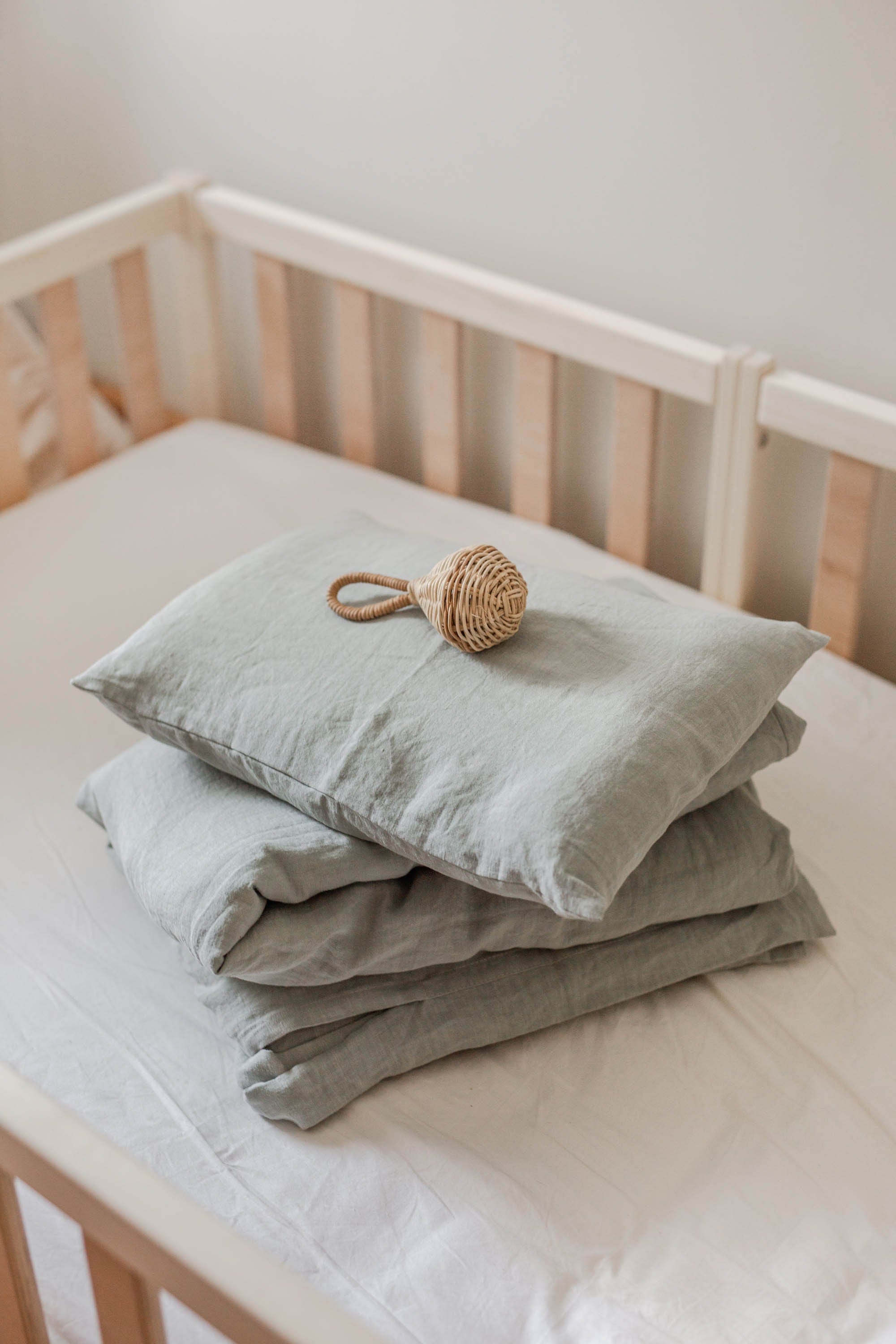 Linen baby bedding | Size: Baby | Color: White Refurbished - Amour Linen refurbished available on Cerqular