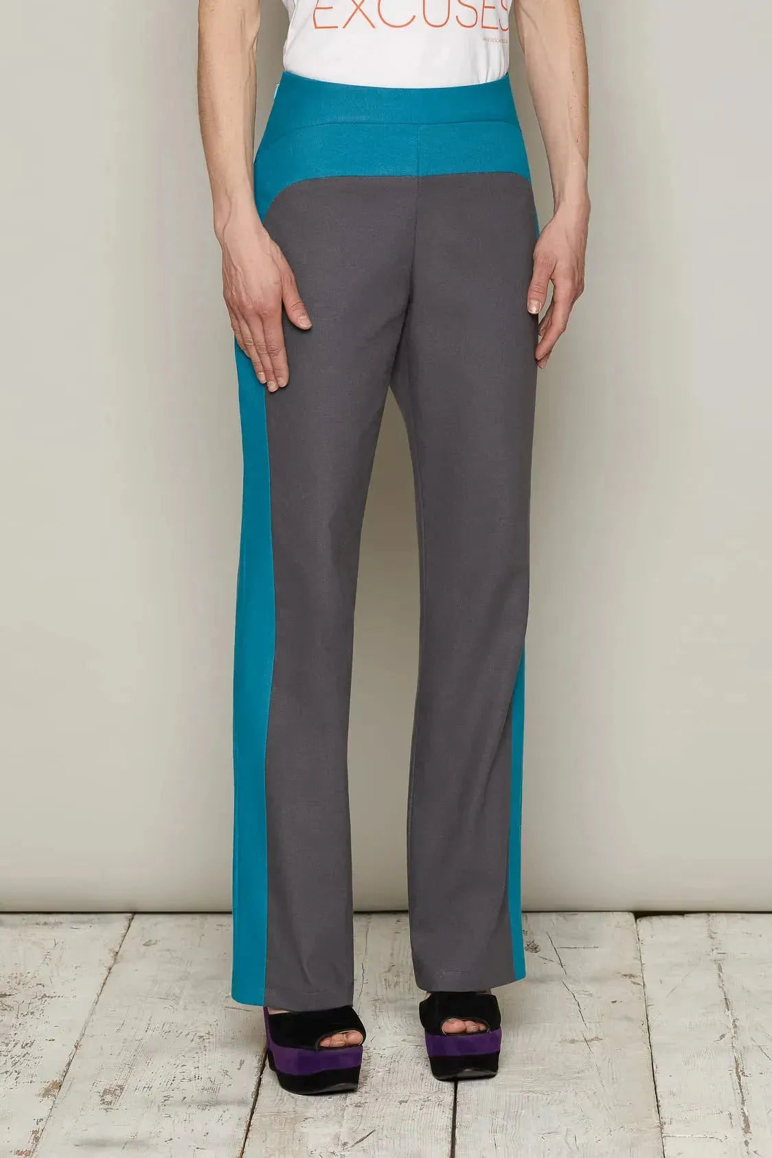 Tilikum Trousers (Slate) | size: XL Refurbished - N/A refurbished available on Cerqular