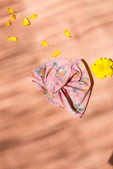 Sustainable girl's turban - Bohemian Strawberry | Size: 9-12 months Refurbished - N/A (Note: This brand may not be well-known globally refurbished available on Cerqular