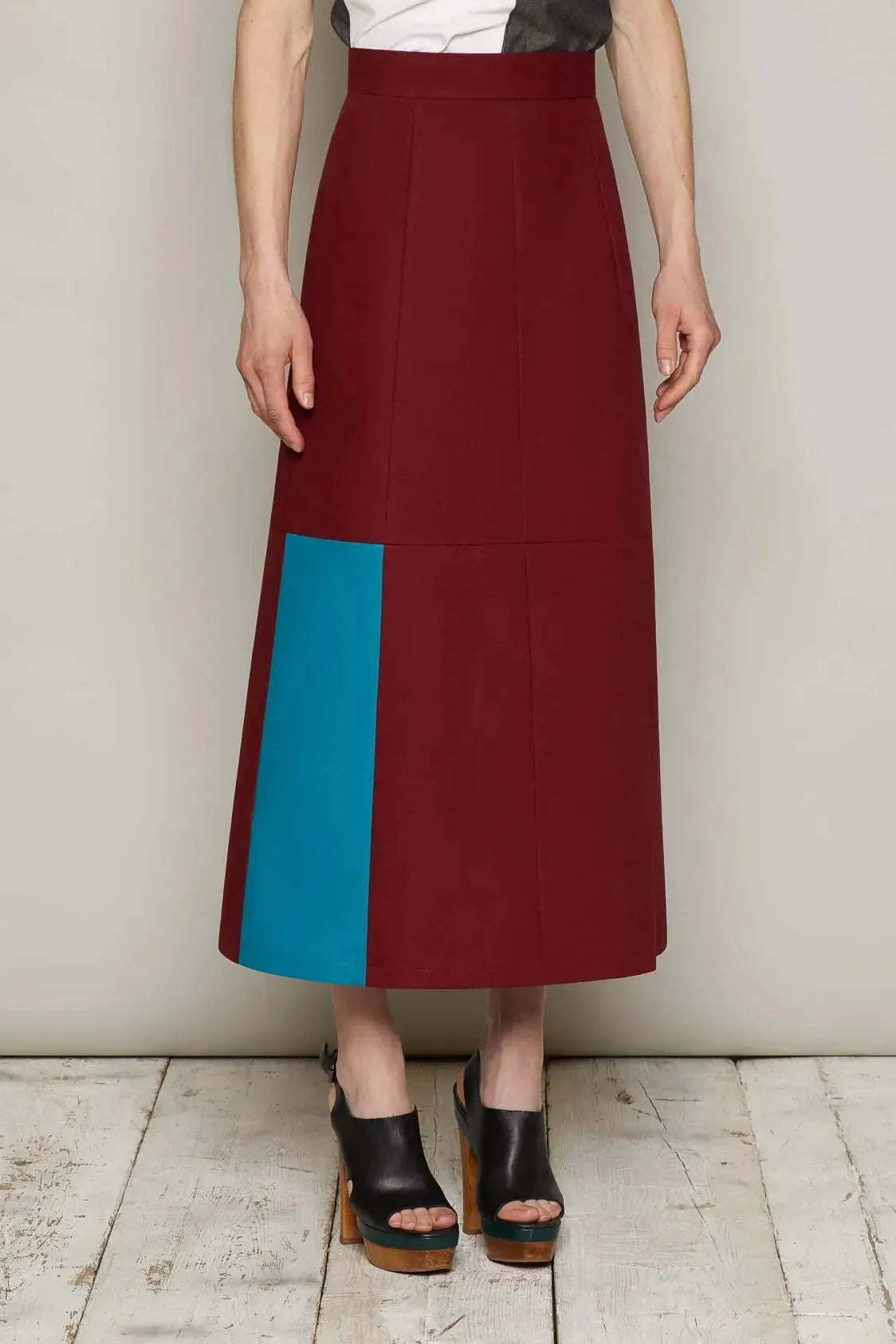 Huberta Skirt (Maroon) | size: M Refurbished - N/A refurbished available on Cerqular