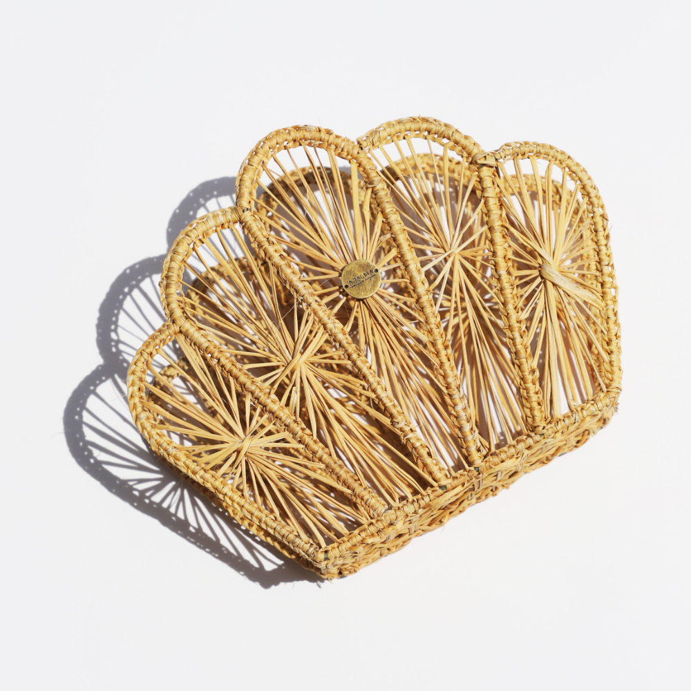 Shell Napkin Holder - Handmade | Color: Natural Refurbished - Apalma Handmade refurbished available on Cerqular