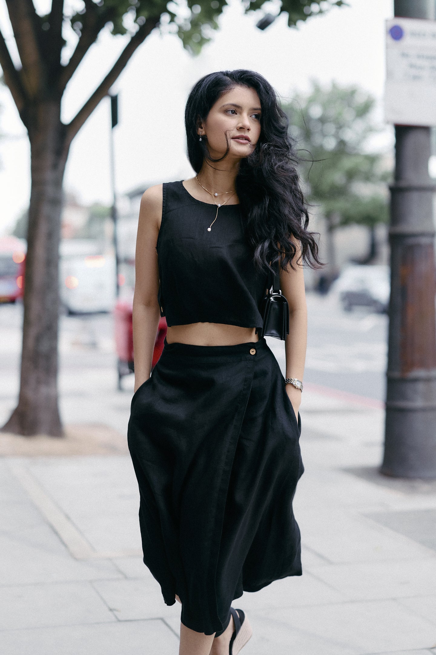 Overlap Midi Skirt in Black | Color: Black | Size: 2XL Refurbished - Resistor (Note: This is a generic term for an electronic component, refurbished available on Cerqular