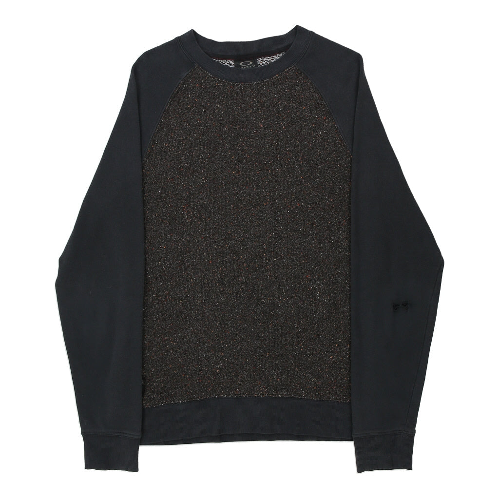Buy Oakley Sweatshirt - Medium Grey Cotton Blend Refurbished - $14.06 Oakley Sweatshirt - Medium Grey Cotton Blend Refurbished - Thrifted (note: this is a term often used to describe second- refurbished available on Cerqular
