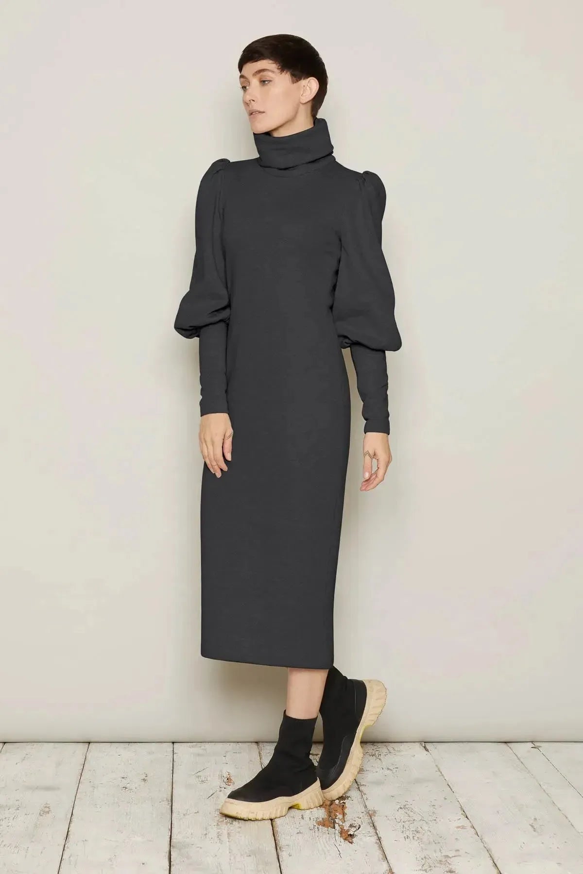 Brynja Dress (Grey) | size: 5XL Refurbished - N/A refurbished available on Cerqular