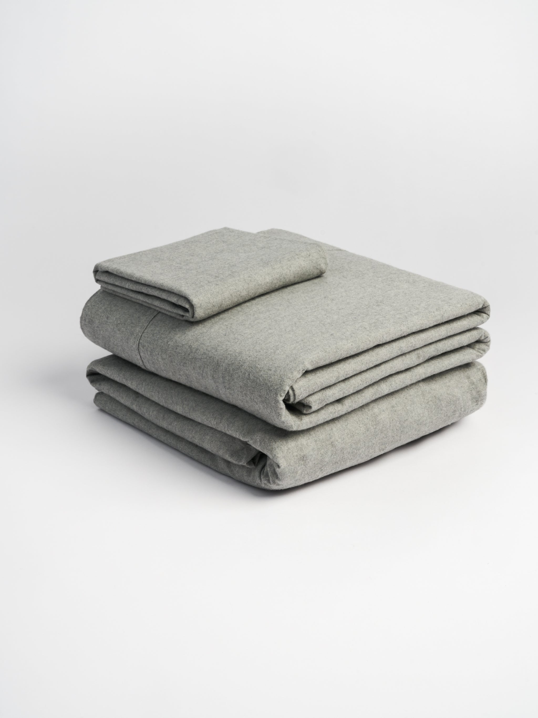 Organic and Fairtrade Warm + Cozy Flannel Bed Sheet Set Refurbished - Takara (note: this is a Japanese brand, but it's possible refurbished available on Cerqular
