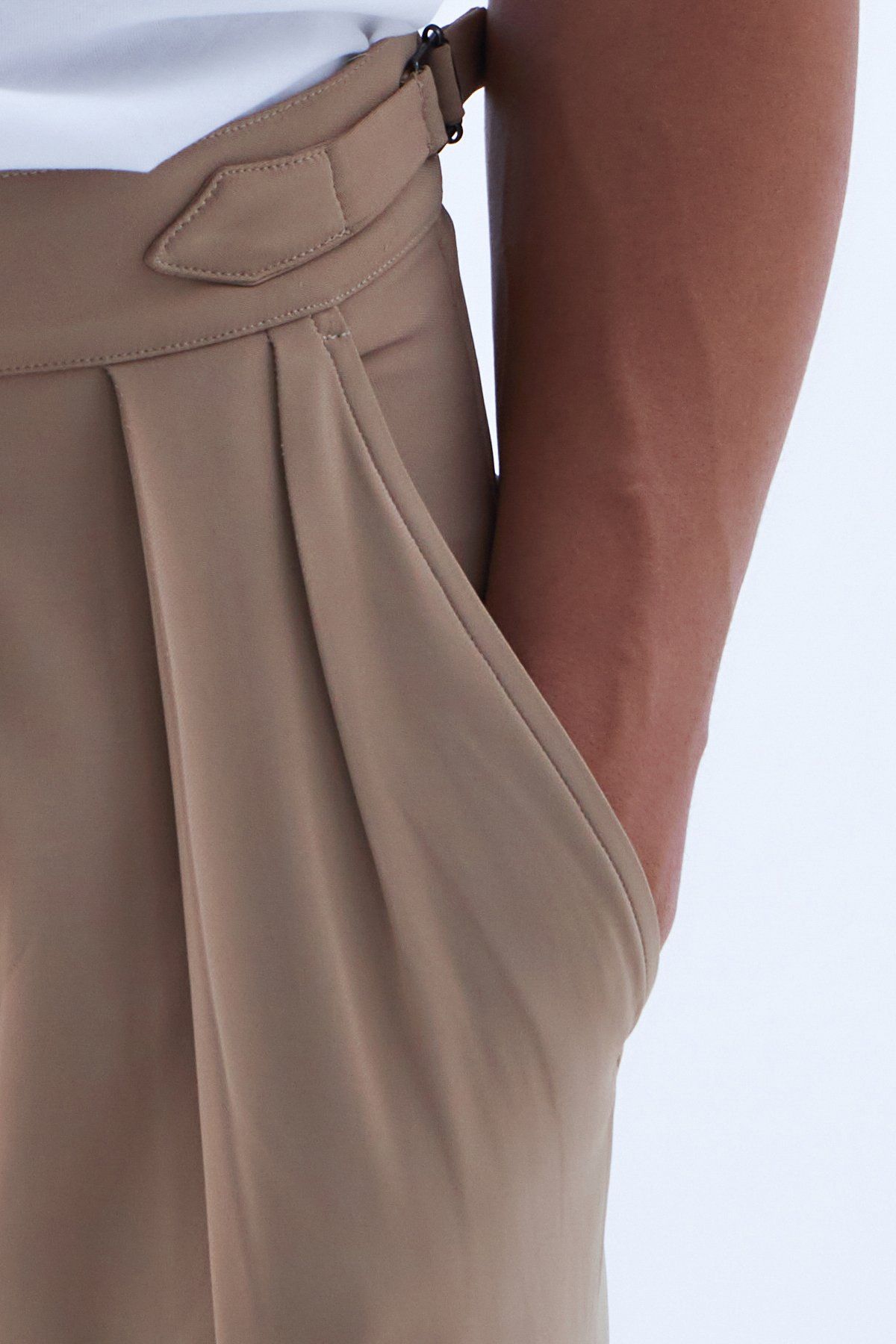 Buy Pleated Wide Leg Trouser in Beige | Size: 30 Refurbished - $180.29 Pleated Wide Leg Trouser in Beige | Size: 30 Refurbished - N/A (Note: There is no well-known brand by this name refurbished available on Cerqular