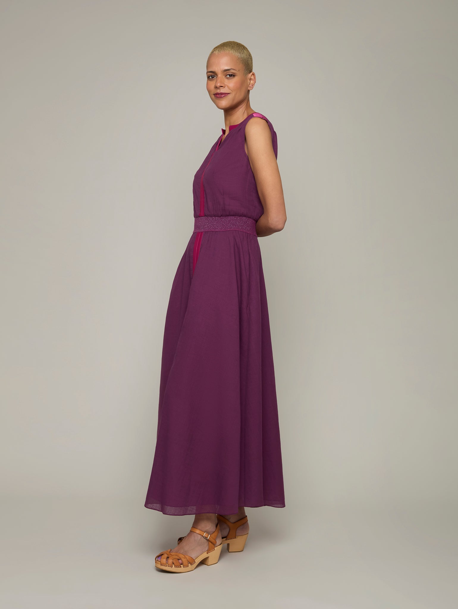 Buy WILLOW | Cotton-Linen Maxi Dress | Color: Cabernet | Size: S Refurbished - $379.35 WILLOW | Cotton-Linen Maxi Dress | Color: Cabernet | Size: S Refurbished - N/A refurbished available on Cerqular