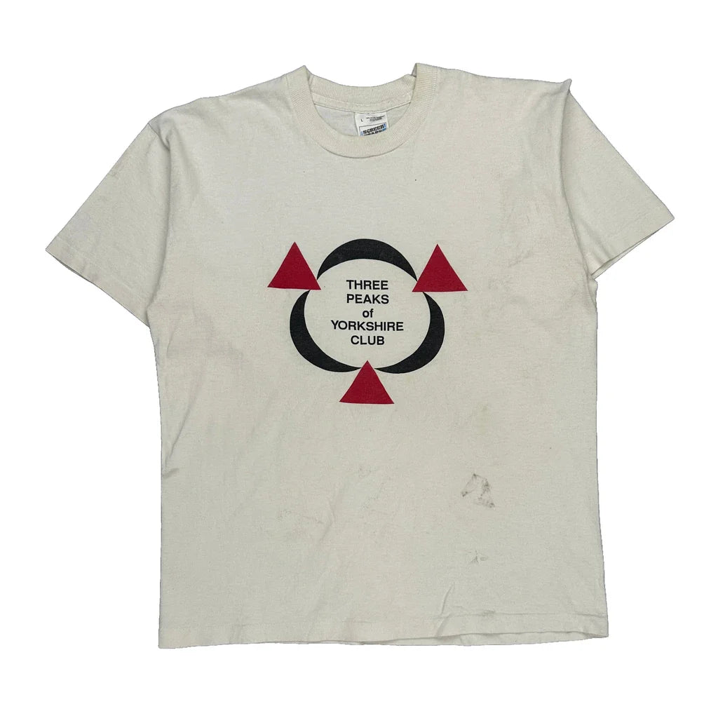 Three Peaks Of Yorkshire Club Fruit Of The Loom Graphic T-Shirt - Large White Cotton Refurbished - Thrifted (note: this is a term often used to describe second- refurbished available on Cerqular