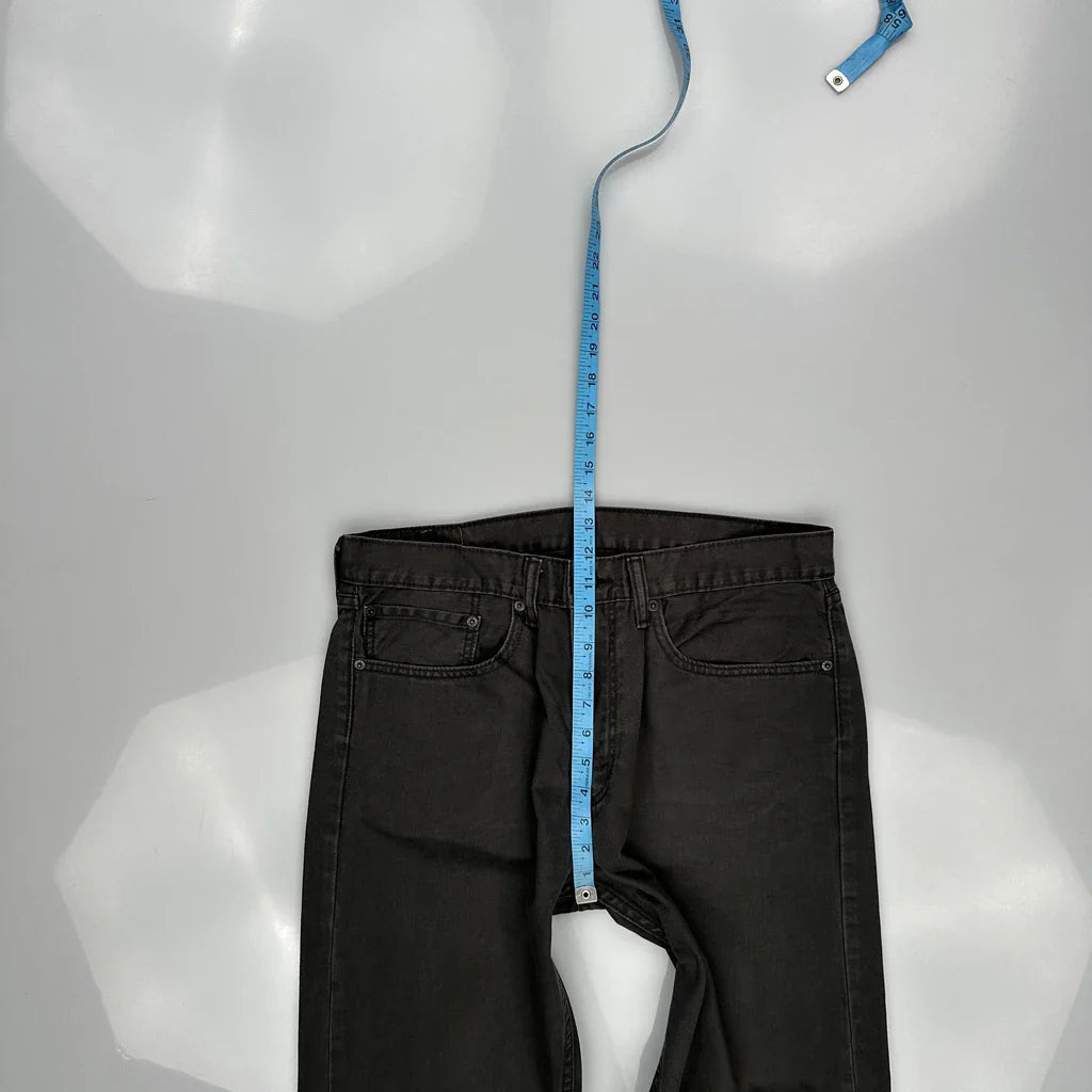 Levis 505 Jeans - 34W 31L Grey Cotton Refurbished - Thrifted (note: this is a term often used to describe second- refurbished available on Cerqular