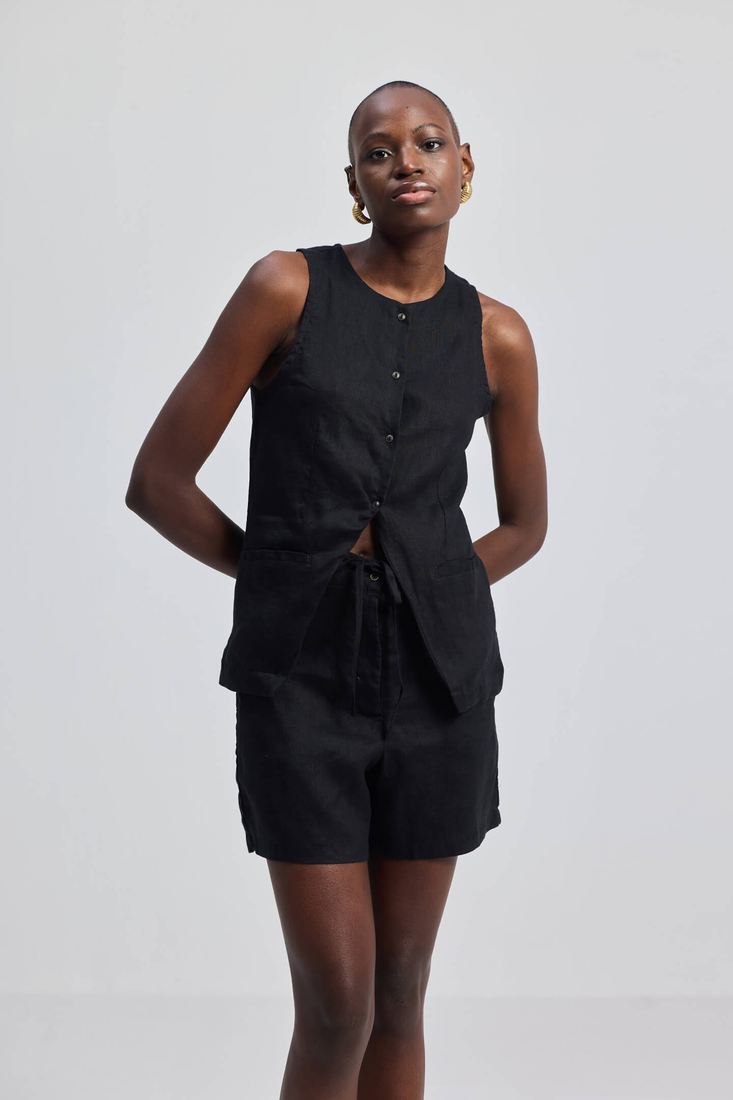 Hemp Vest Jacket in Black | Color: Black | Size: XL Refurbished - Resistor (Note: This is a generic term for an electronic component, refurbished available on Cerqular
