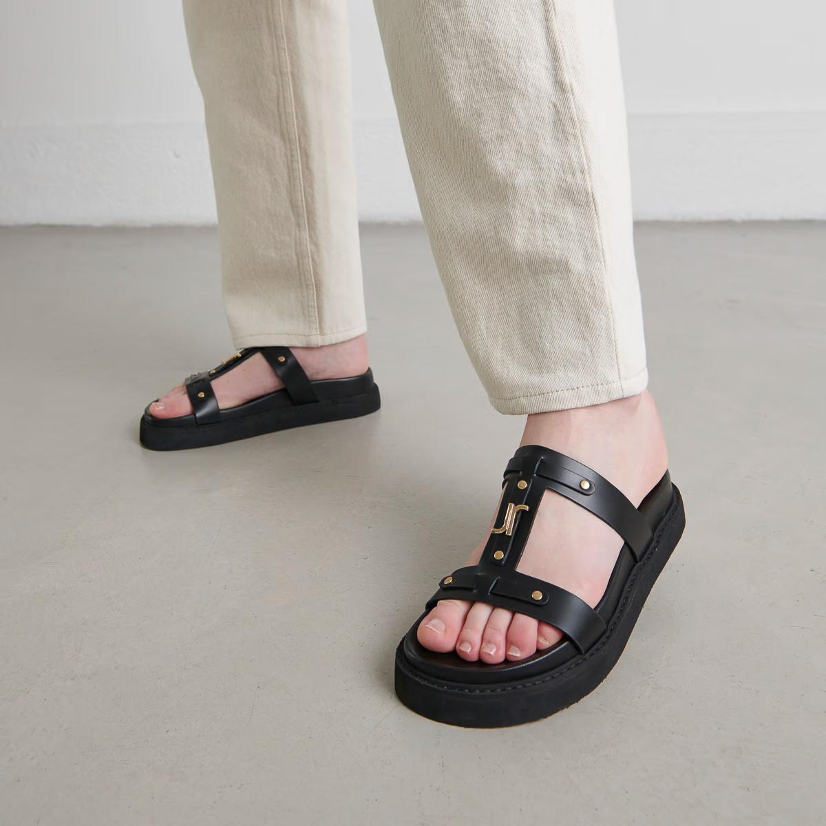 585- Luana Cuir Glace Noir | Color: NOIR | Size: 39 Refurbished - Rue Madame is a known brand, and the standardized name is " refurbished available on Cerqular