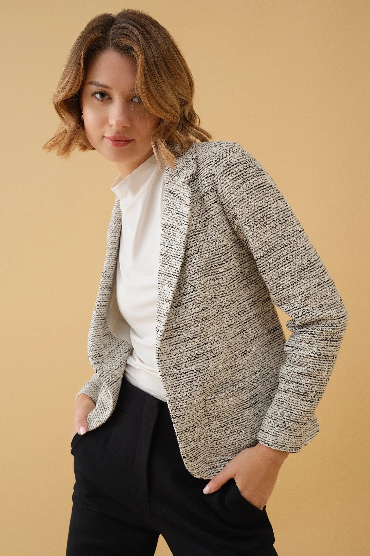 Belted Jacket - White Tweed | Size: L Refurbished - N/A refurbished available on Cerqular