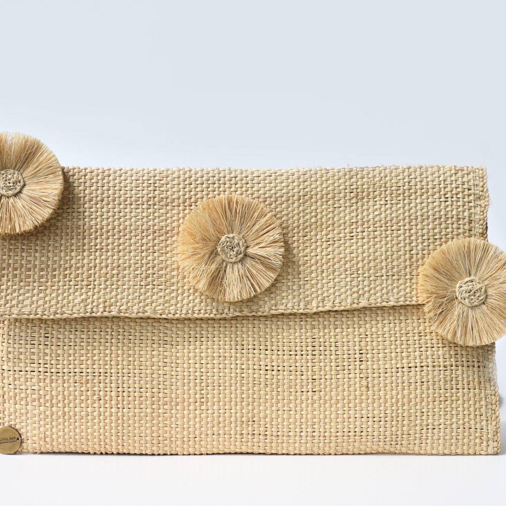 Sunny Clutch Bag - Straw Bag - Handmade Bag - Iraca Palm Bag Refurbished - Apalma Handmade refurbished available on Cerqular