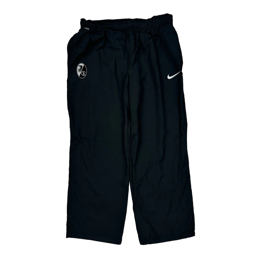 Sc Freiburg Nike Tracksuit - Large Black Polyester Refurbished - Thrifted (note: this is a term often used to describe second- refurbished available on Cerqular