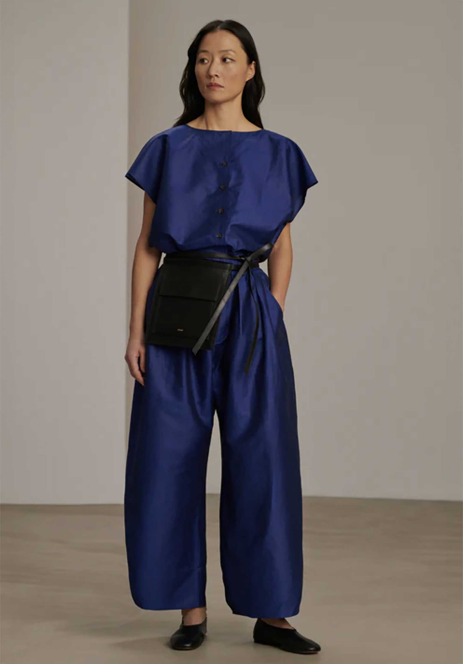 Pants Cameron Bleu-Vif | Color: BLEU VIF | Size: FR-40 Refurbished - N/A (I could not find a well-known brand with this name refurbished available on Cerqular