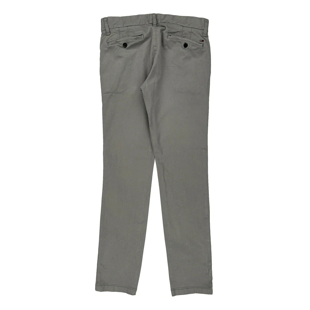 Tommy Hilfiger Denim Slim Fit Chinos - 30W 31L Grey Cotton Refurbished - Thrifted (note: this is a term often used to describe second- refurbished available on Cerqular