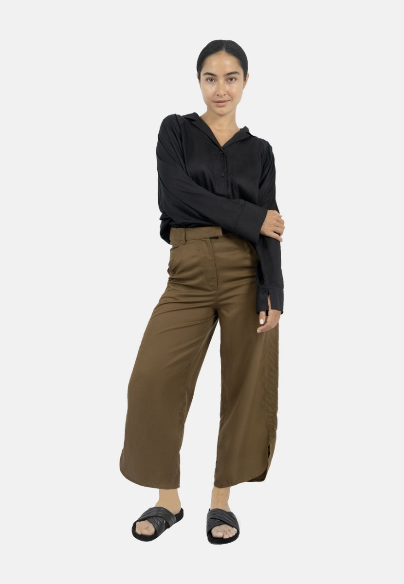 Auckland Pants-Taupe | Size: XS Refurbished - N/A refurbished available on Cerqular