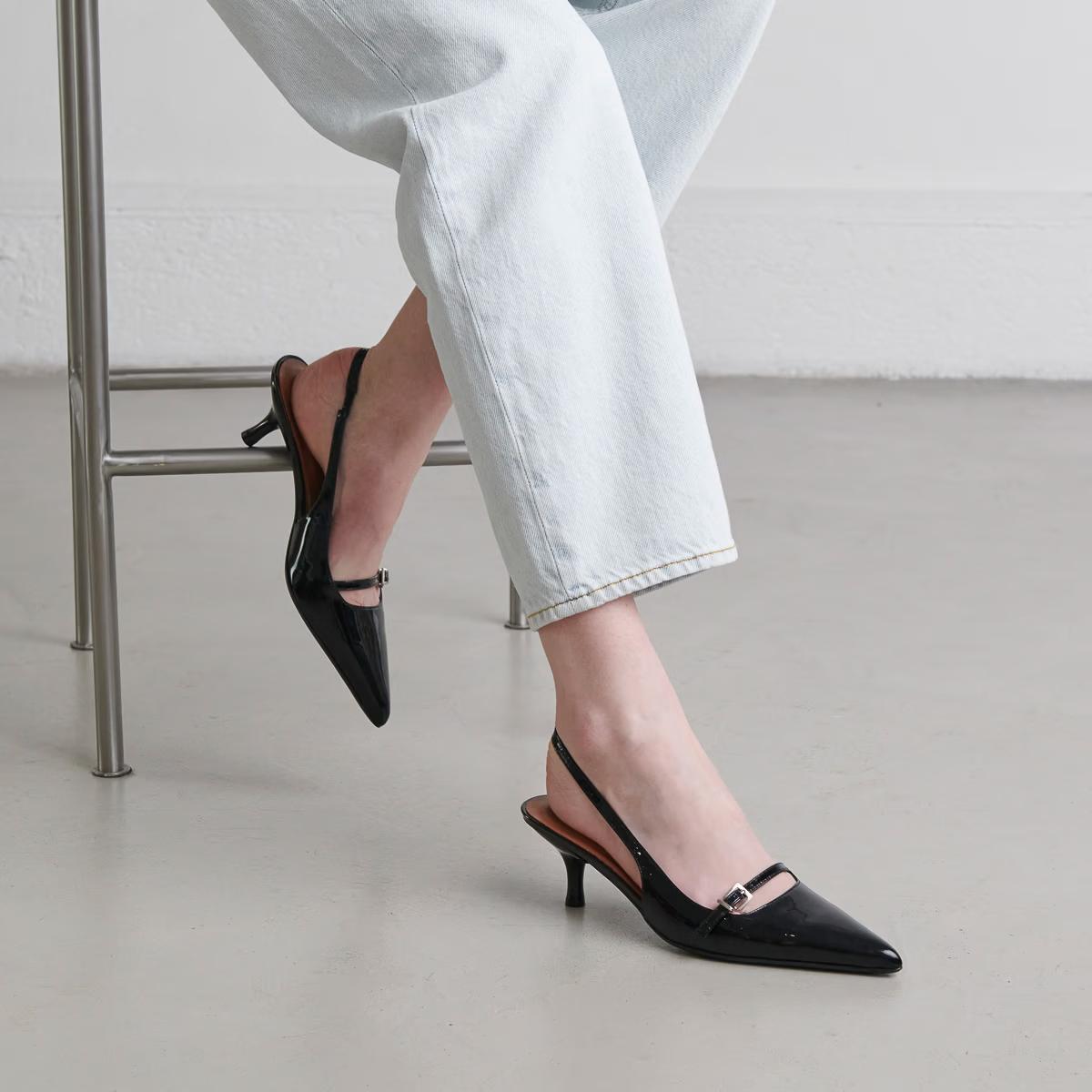 264- Damoiselle Vernis Noir | Color: NOIR | Size: 39 Refurbished - Rue Madame is a known brand, and the standardized name is " refurbished available on Cerqular