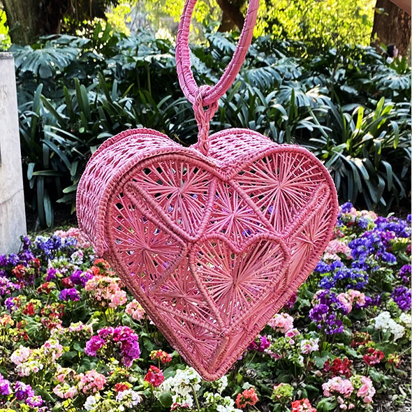Buy Heart Basket Bag Turquoise - Straw Bag - Iraca Palm Handbag, Top Handle Purse | Color: Pink Refurbished - $80.00 Heart Basket Bag Turquoise - Straw Bag - Iraca Palm Handbag, Top Handle Purse | Color: Pink Refurbished - Apalma Handmade refurbished available on Cerqular