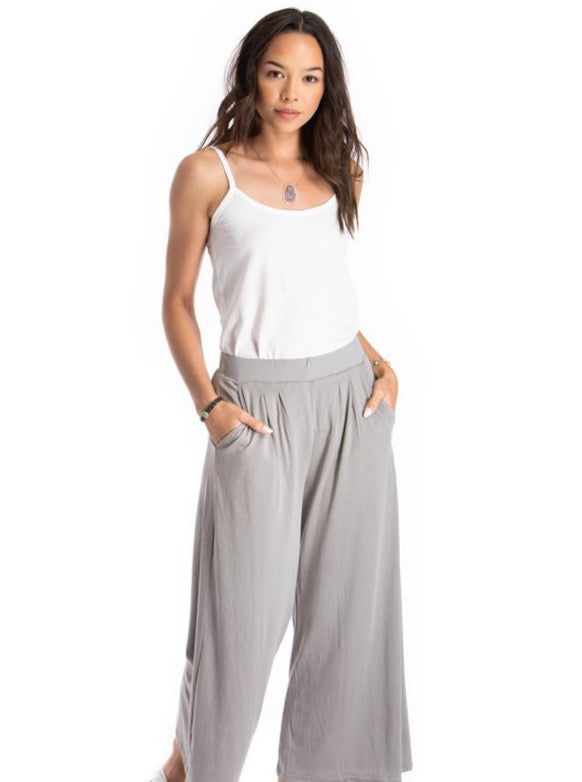 Everyday Pima Cami- Organic Cotton - White | Size: medium Refurbished - N/A (Note: There is no well-known brand called "AR refurbished available on Cerqular