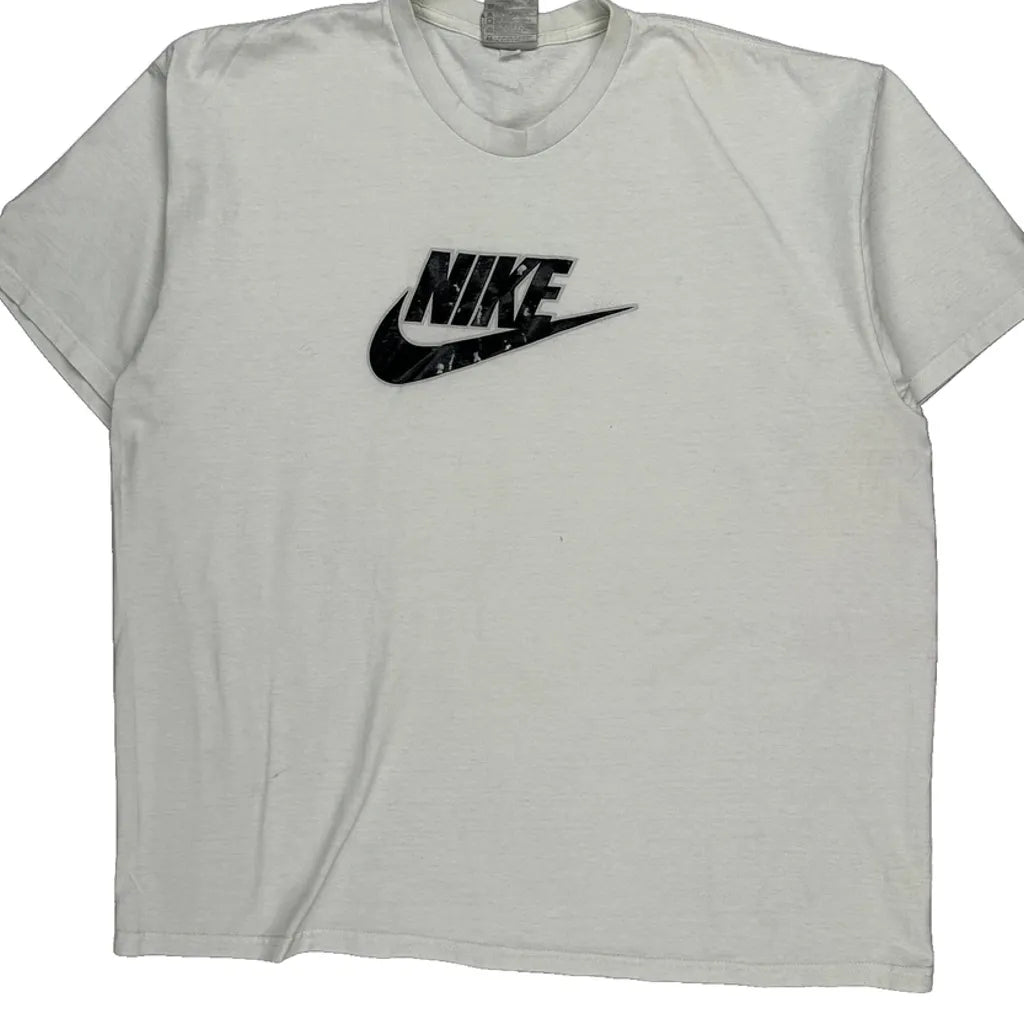 Nike T-Shirt - XL White Cotton Refurbished - Thrifted (note: this is a term often used to describe second- refurbished available on Cerqular