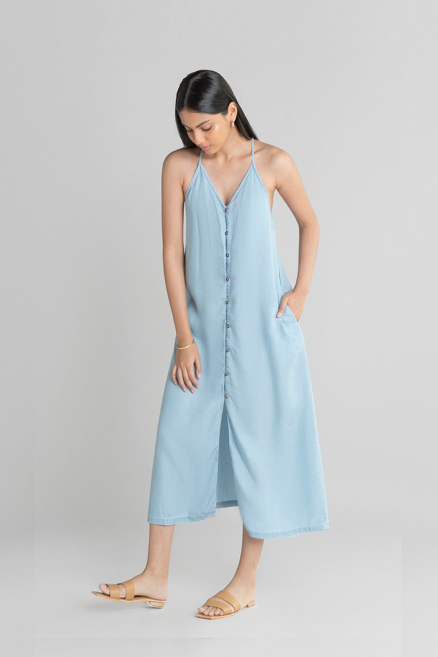 Buy In The Mood For Love Denim Midi Dress | Color: Ocean Blue | Size: XS Refurbished - $90.00 In The Mood For Love Denim Midi Dress | Color: Ocean Blue | Size: XS Refurbished - Resistor (Note: This is a generic term for an electronic component, refurbished available on Cerqular